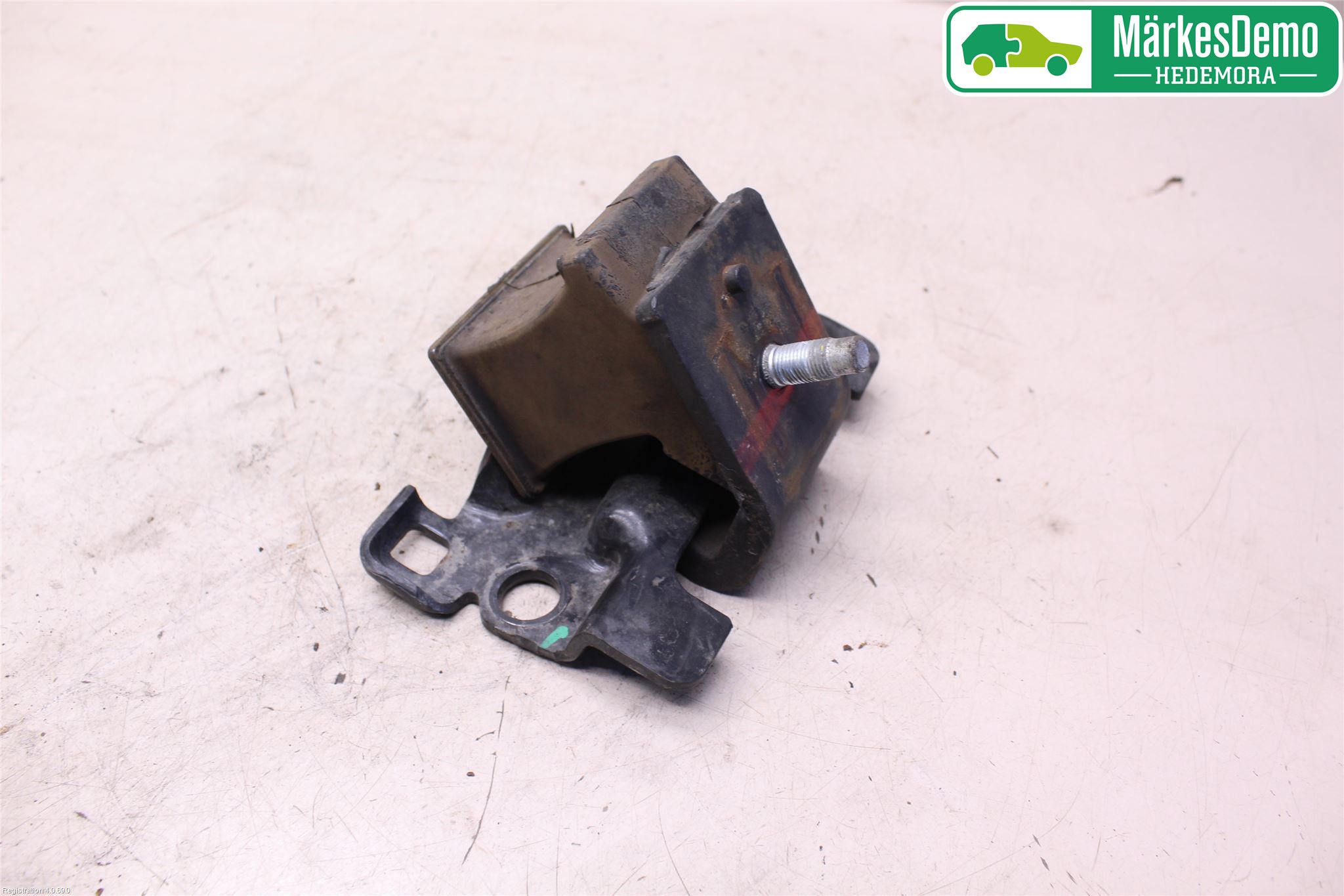 Mercedes-Benz MB X-KLASS (BR 470) 18-20 Motor Feste Gummi