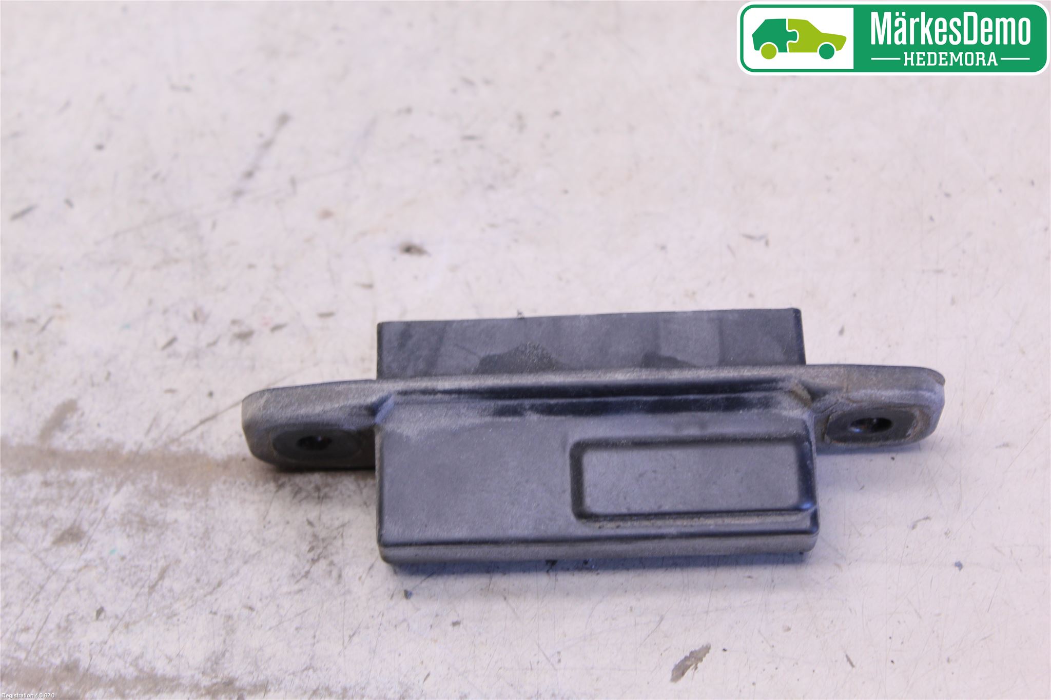 Toyota YARIS XP130 12-14 Bakluke Handtak Ytre
