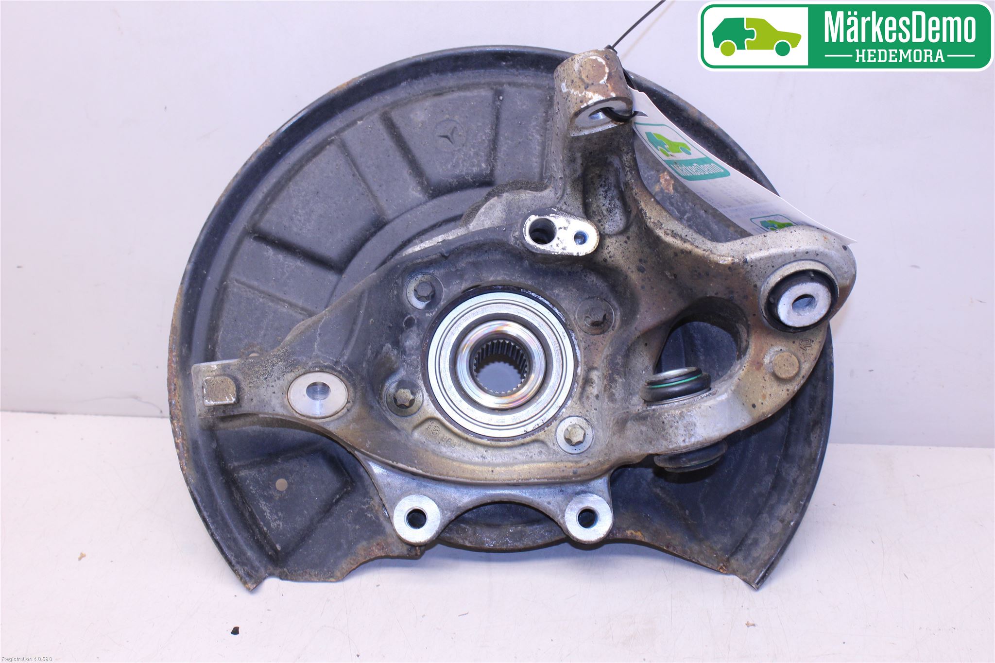Mercedes-Benz MB E-KLASS (W212) 09-16 Spindel Vb
