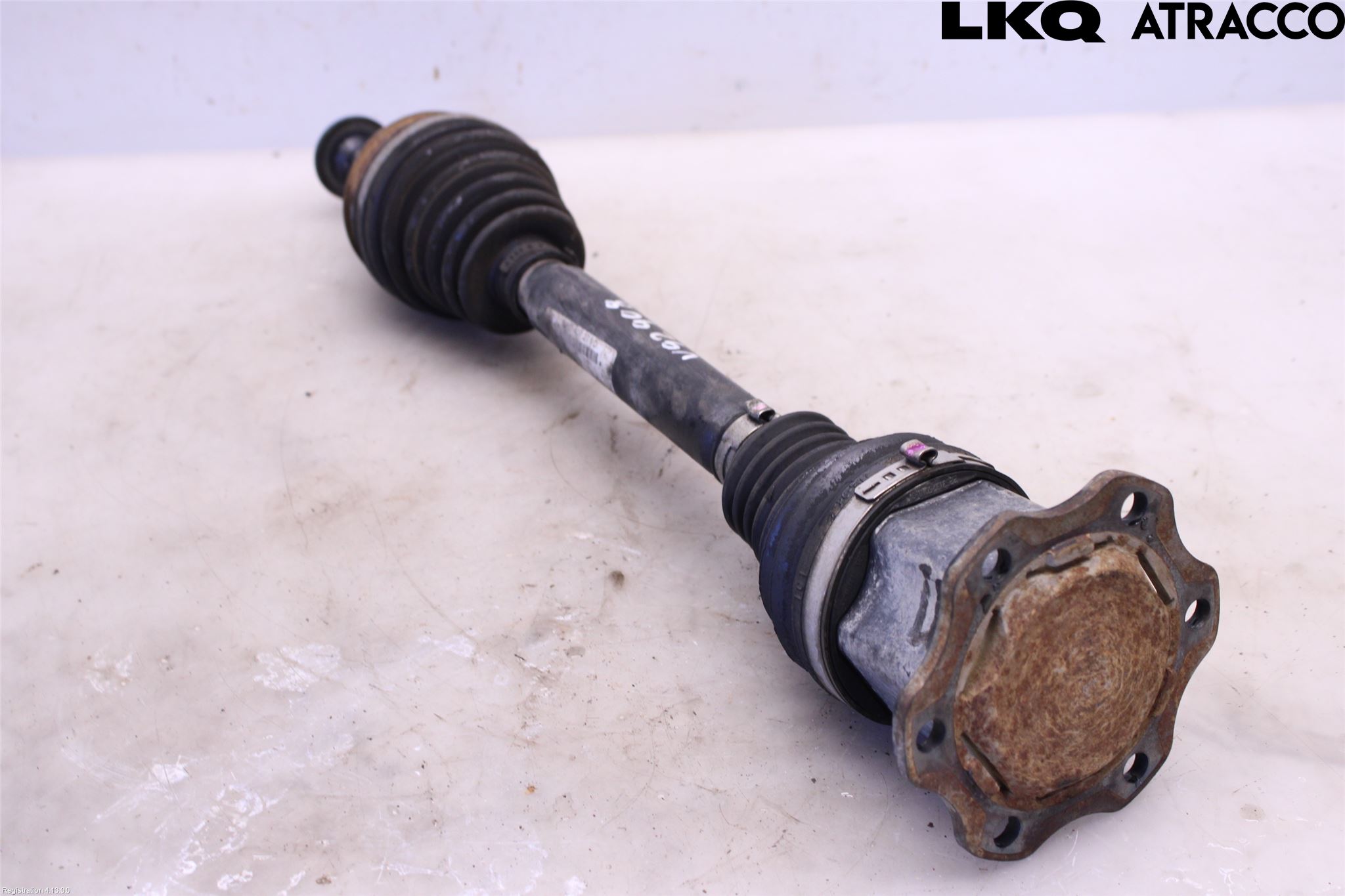 Audi A4/S4 B9 16-19 Drivaksel Foran Kompl Venstre