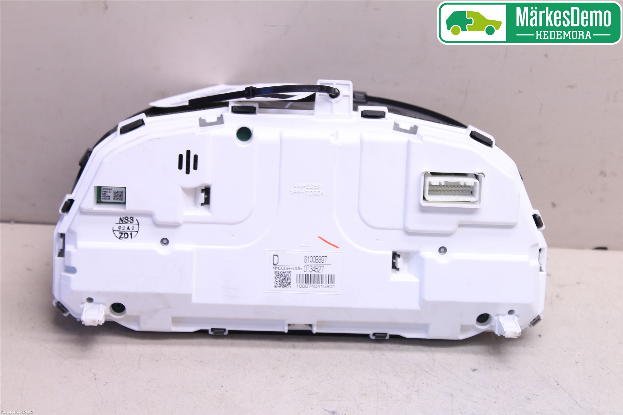 Mitsubishi OUTLANDER 13-21 Instr Kombinert
