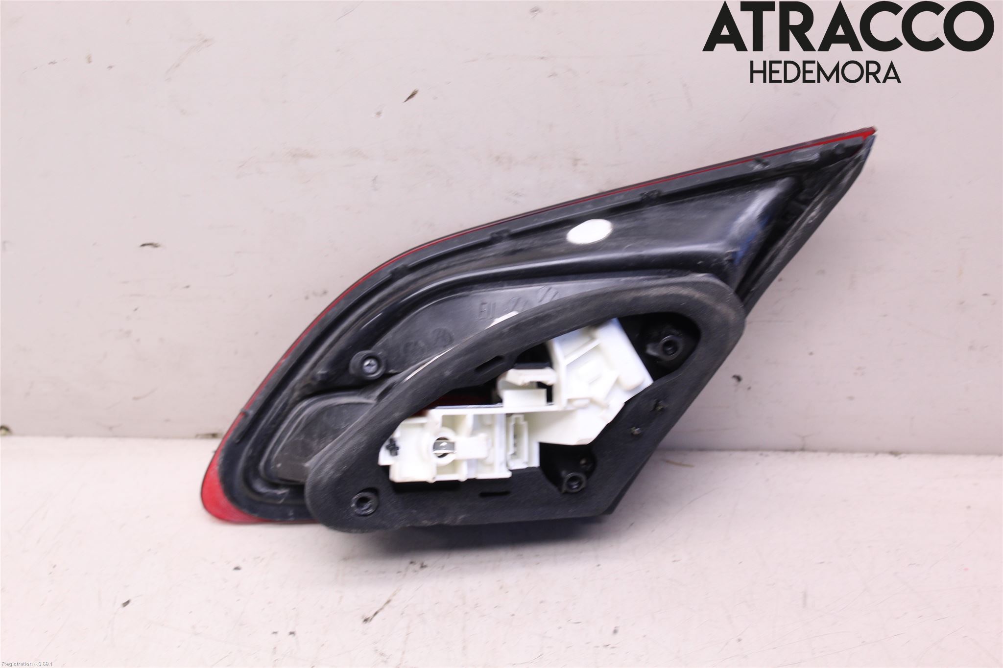 Opel ASTRA J 10-15 Baklykt Venstre  På Luke(Indre