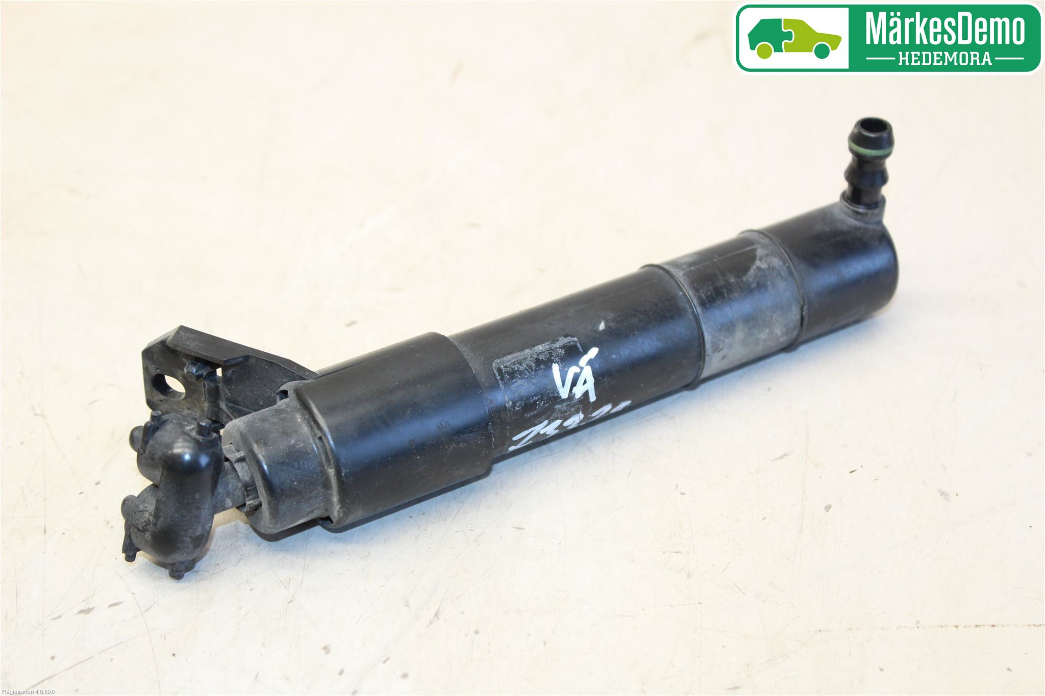 Volkswagen VW GOLF V 04-09 Spylerdyse Frontlykter