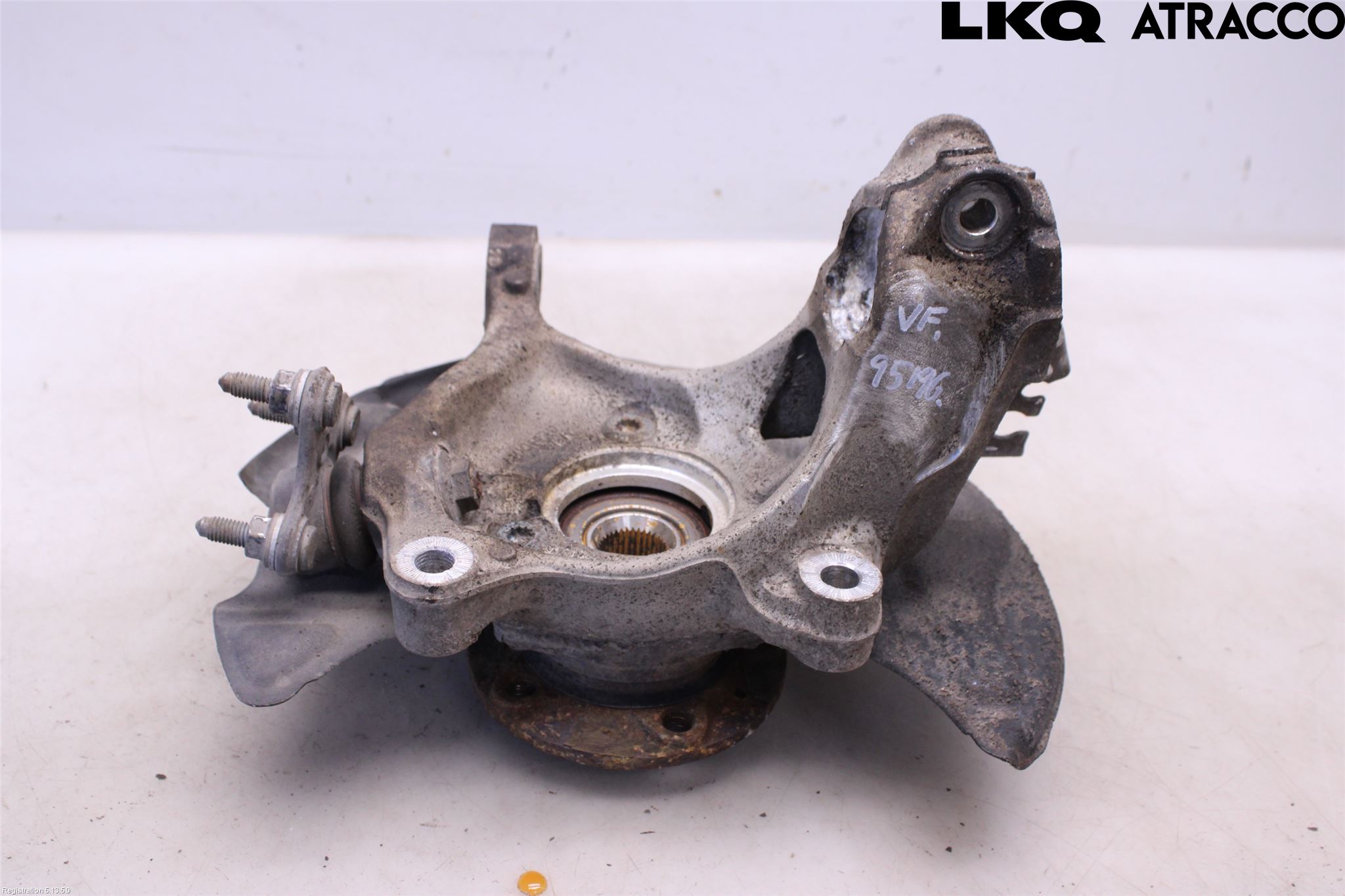 Volkswagen VW TIGUAN 16-24 Spindel Vf