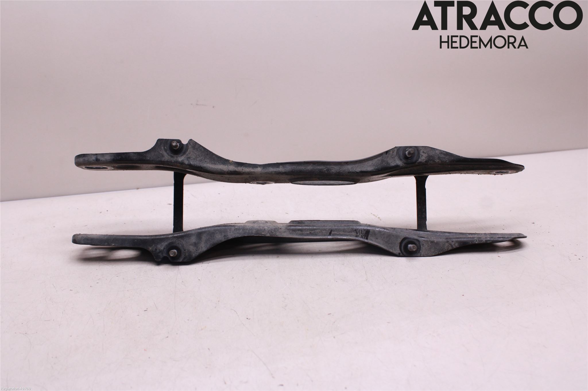 BMW 5 G30/G31/F90 17-23 Bærearm Bak Venstre