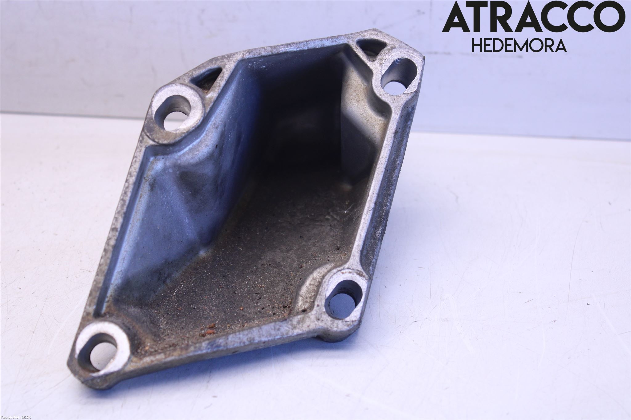 BMW 5 E60/61 Sed/Tou 02-10 Motor Feste Stål-Alu