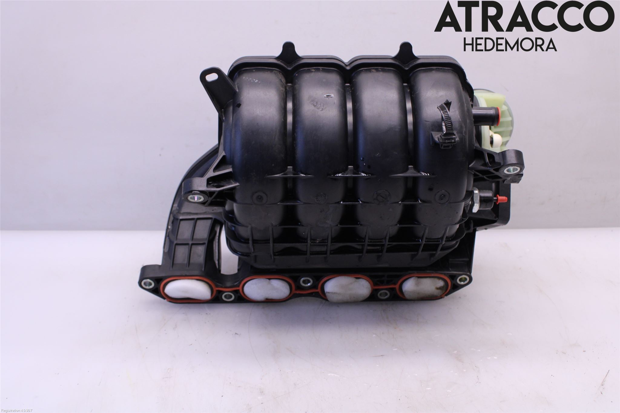 Toyota AVENSIS 16-18 Innsugningsmanifold