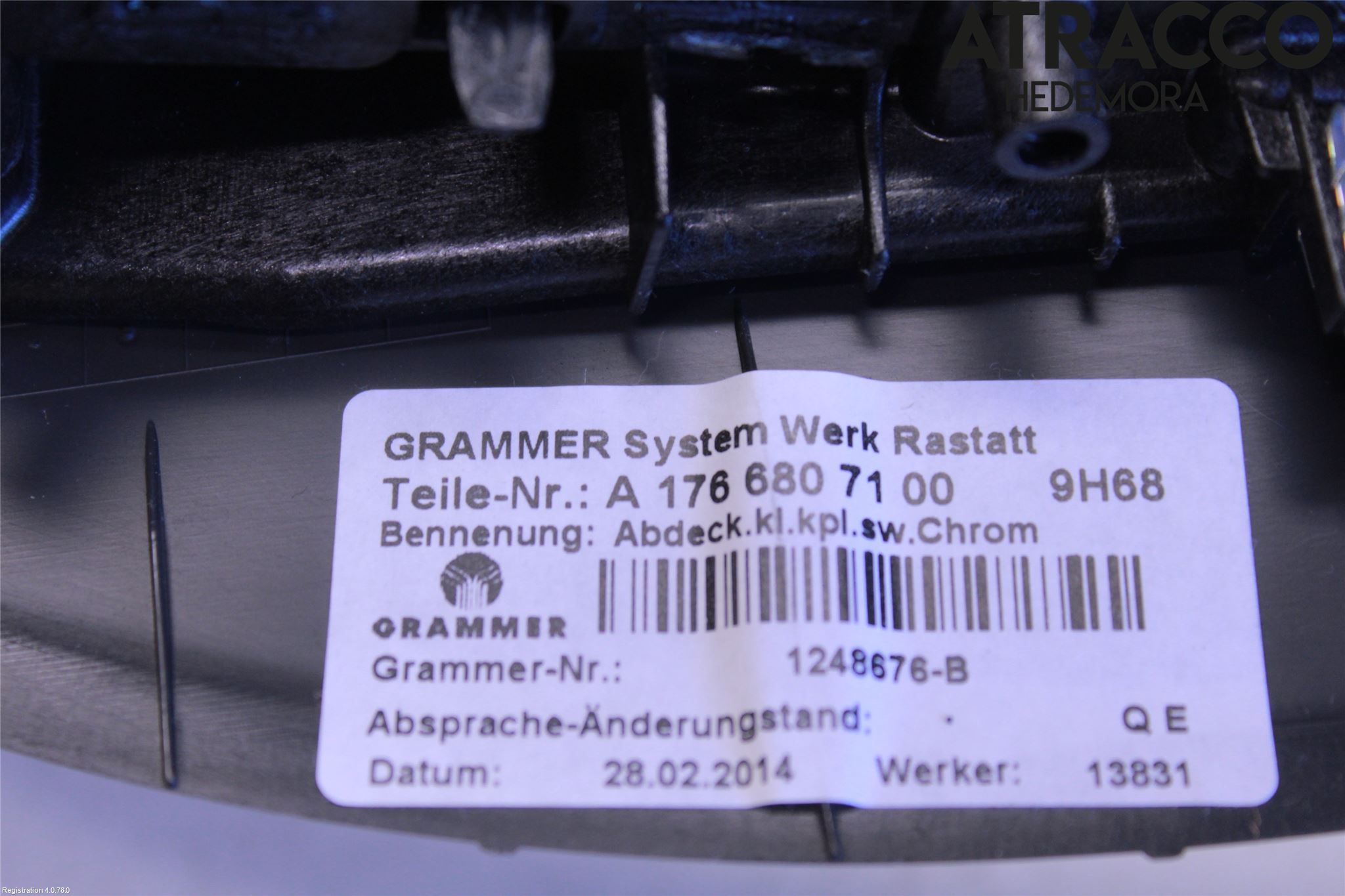 Mercedes-Benz MB GLA-KLASS (X156) 13-20 Instrumentkonsoll Midt