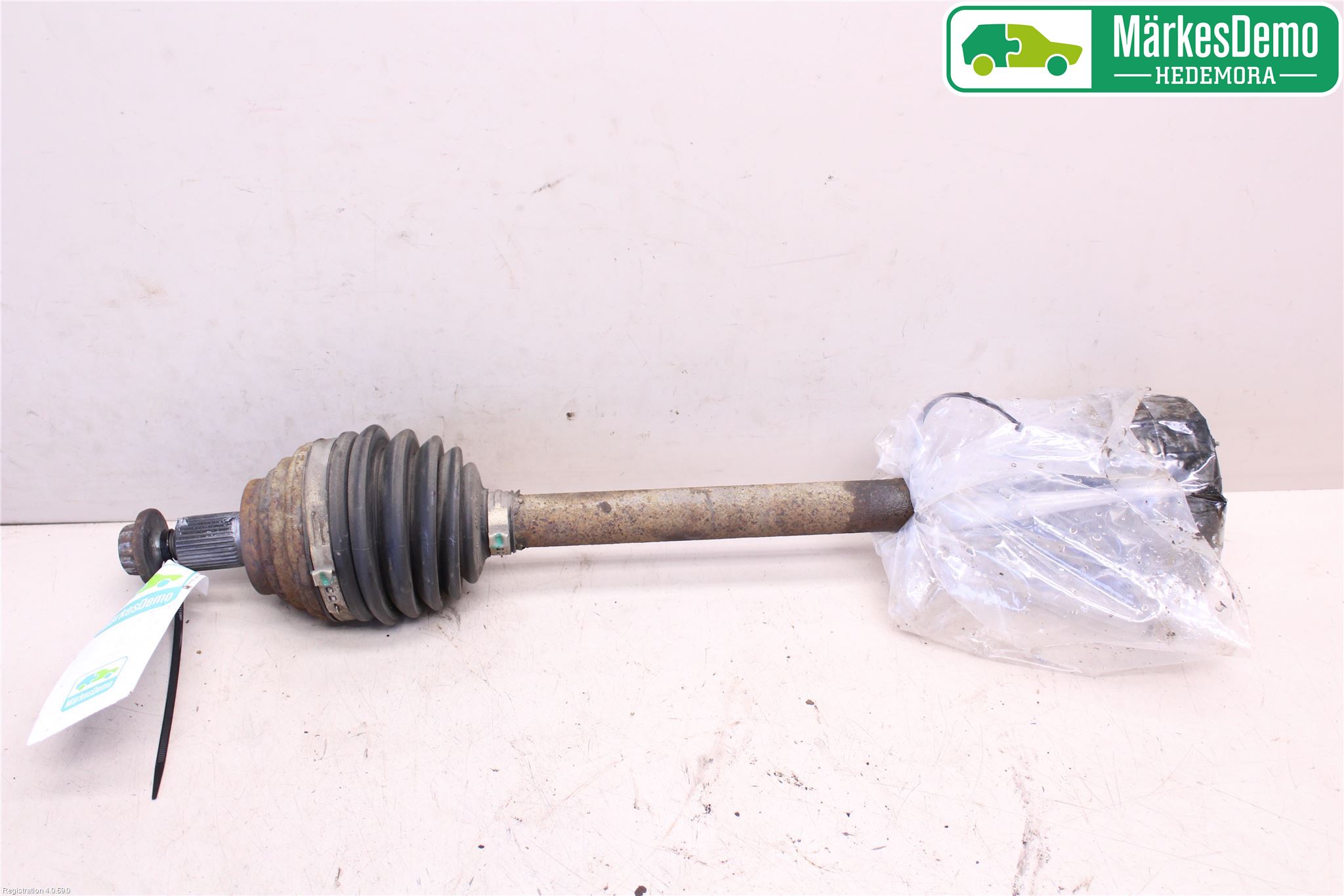 Audi A3/S3 05-13 Drivaksel Foran Kompl Venstre