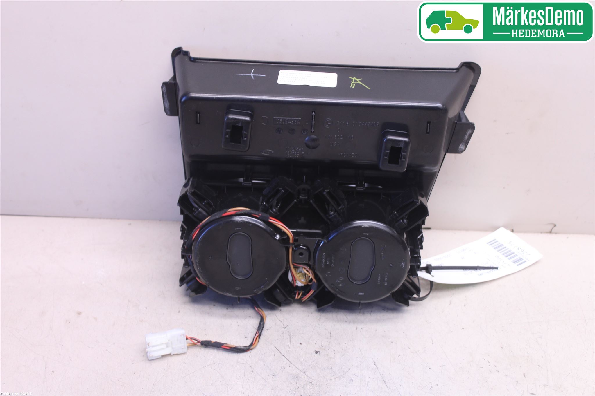 BMW X3 F25 10-17 Innr Koppholder