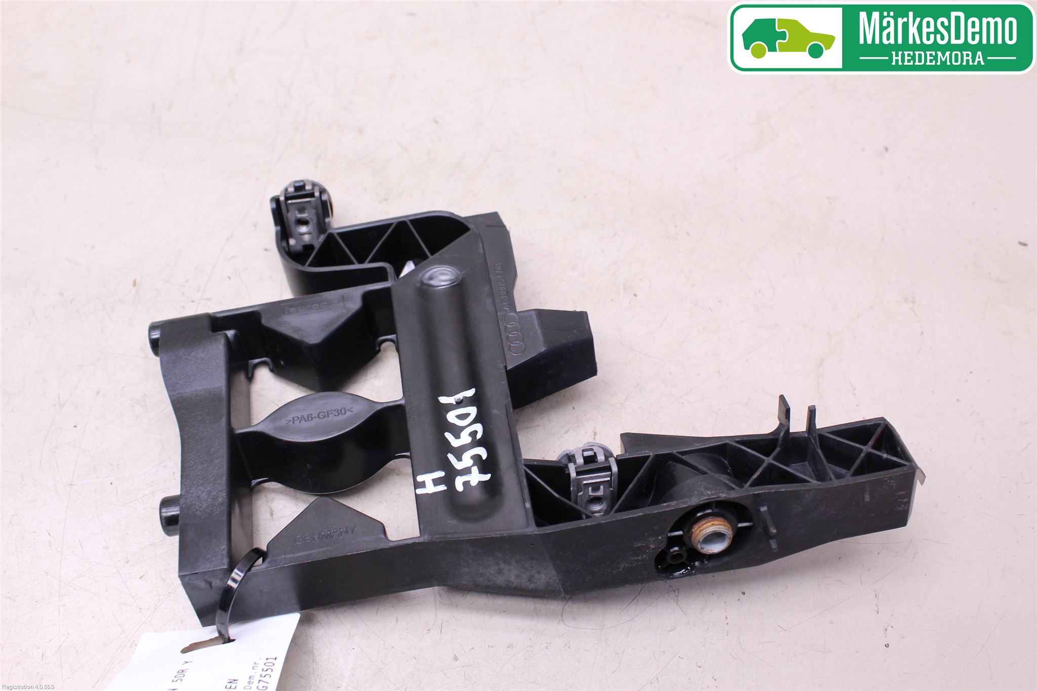 Audi A7/S7 4G 11-17 Frontlykt Holder-Feste
