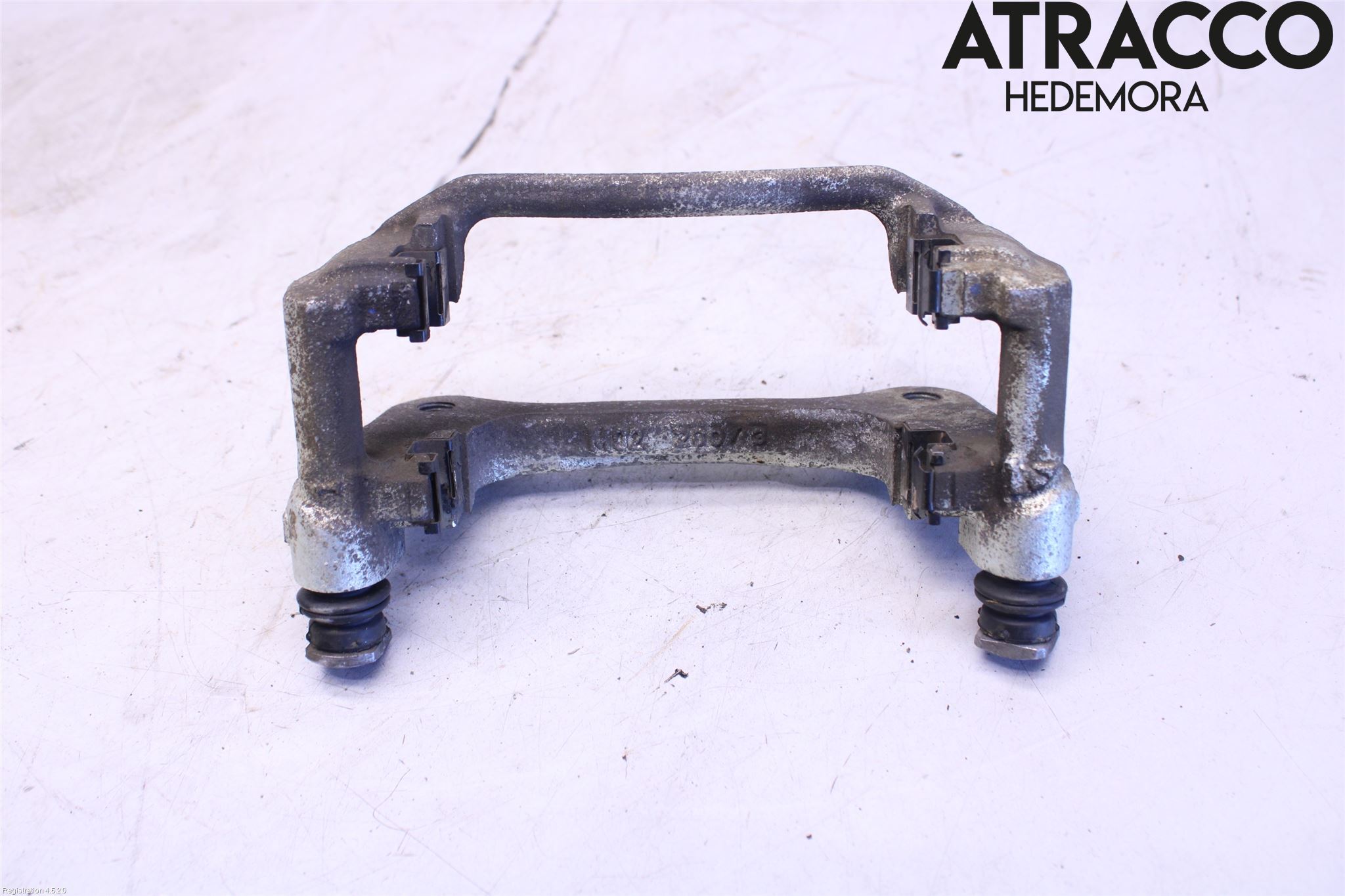 Toyota YARIS CROSS XP21 21- Bremsecaliper Feste Holder