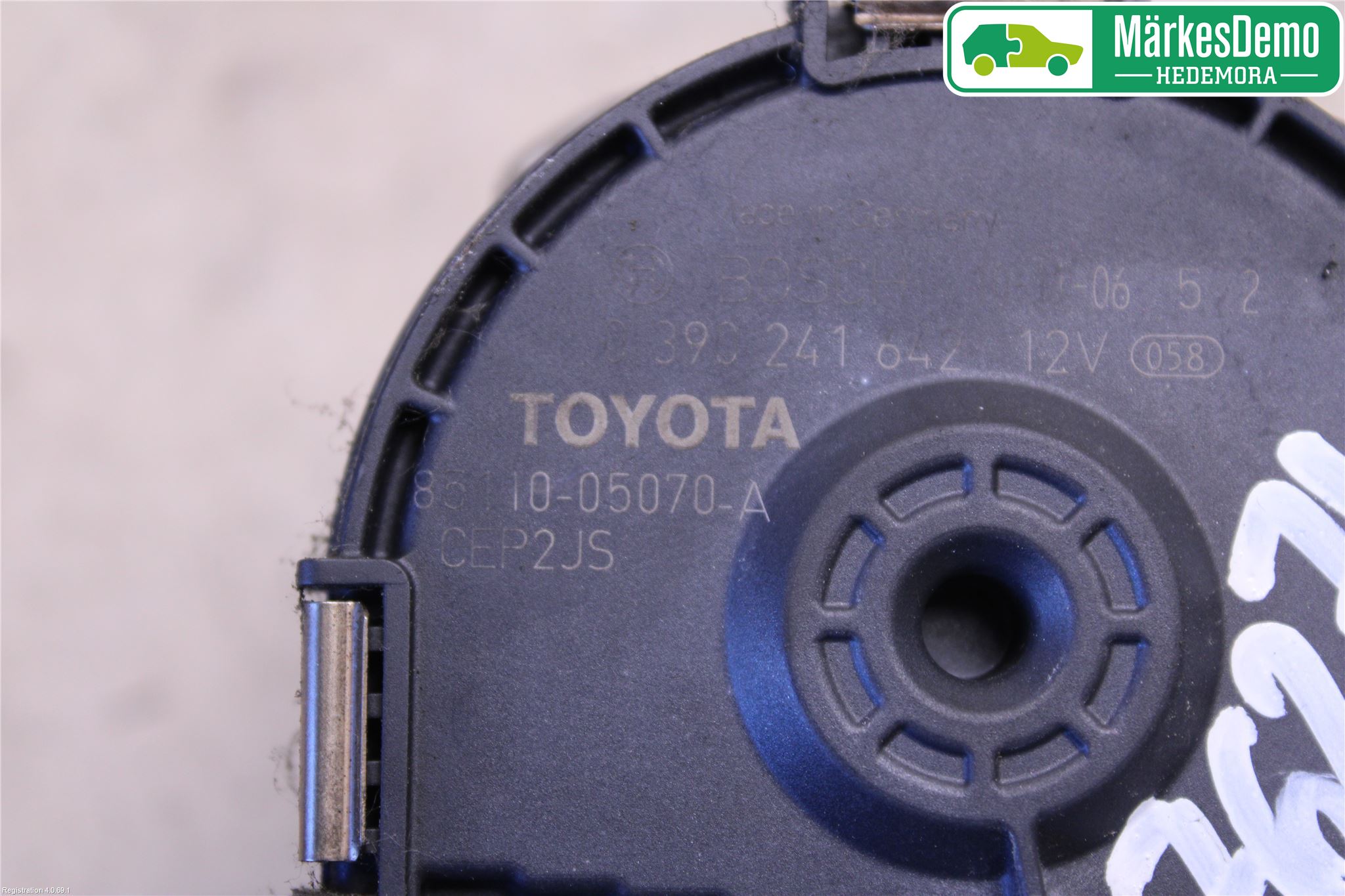 Toyota AVENSIS 09-15 Viskermotor Frontrute