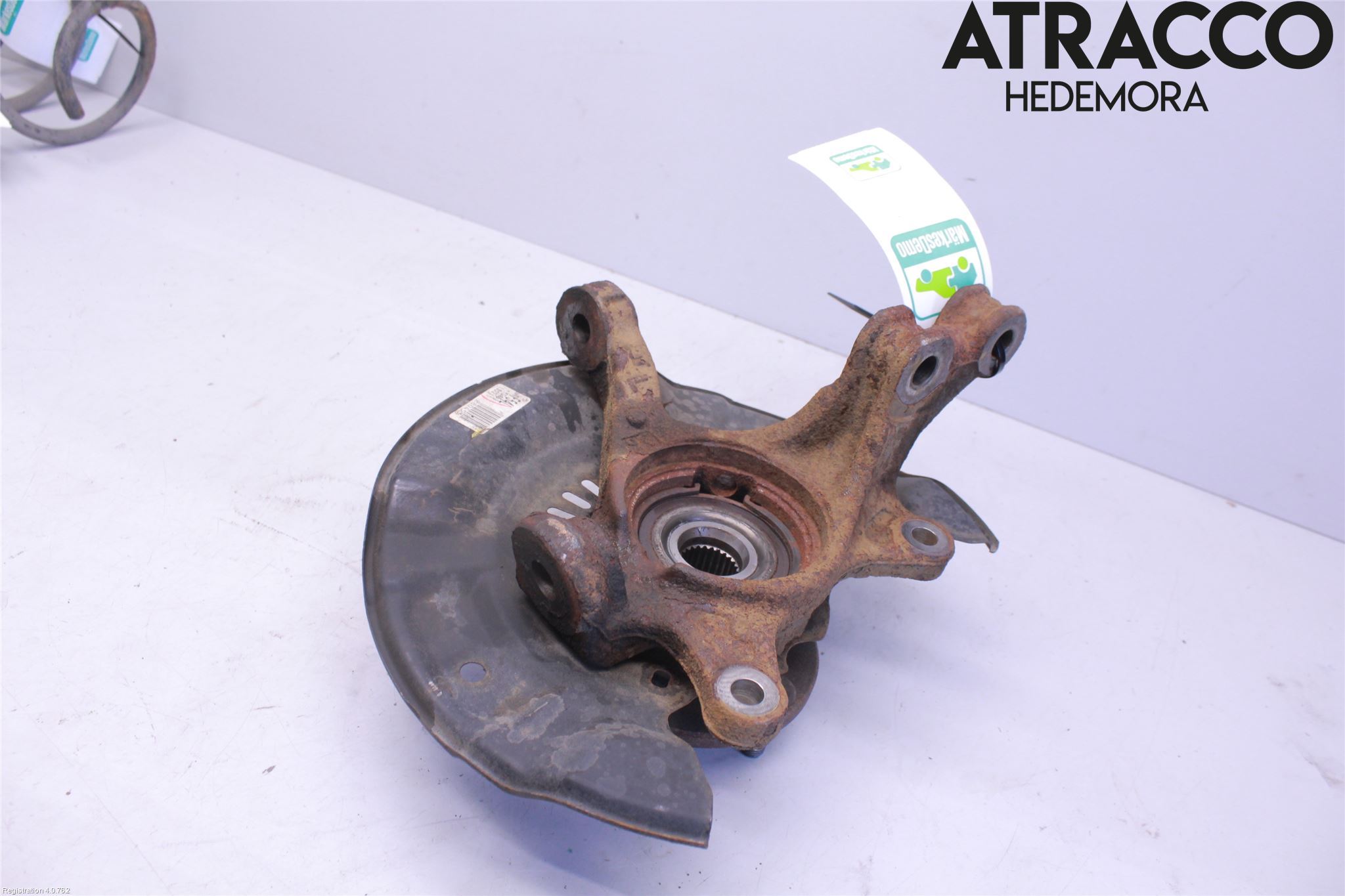 Toyota VERSO-S 11-16 Spindel Vf