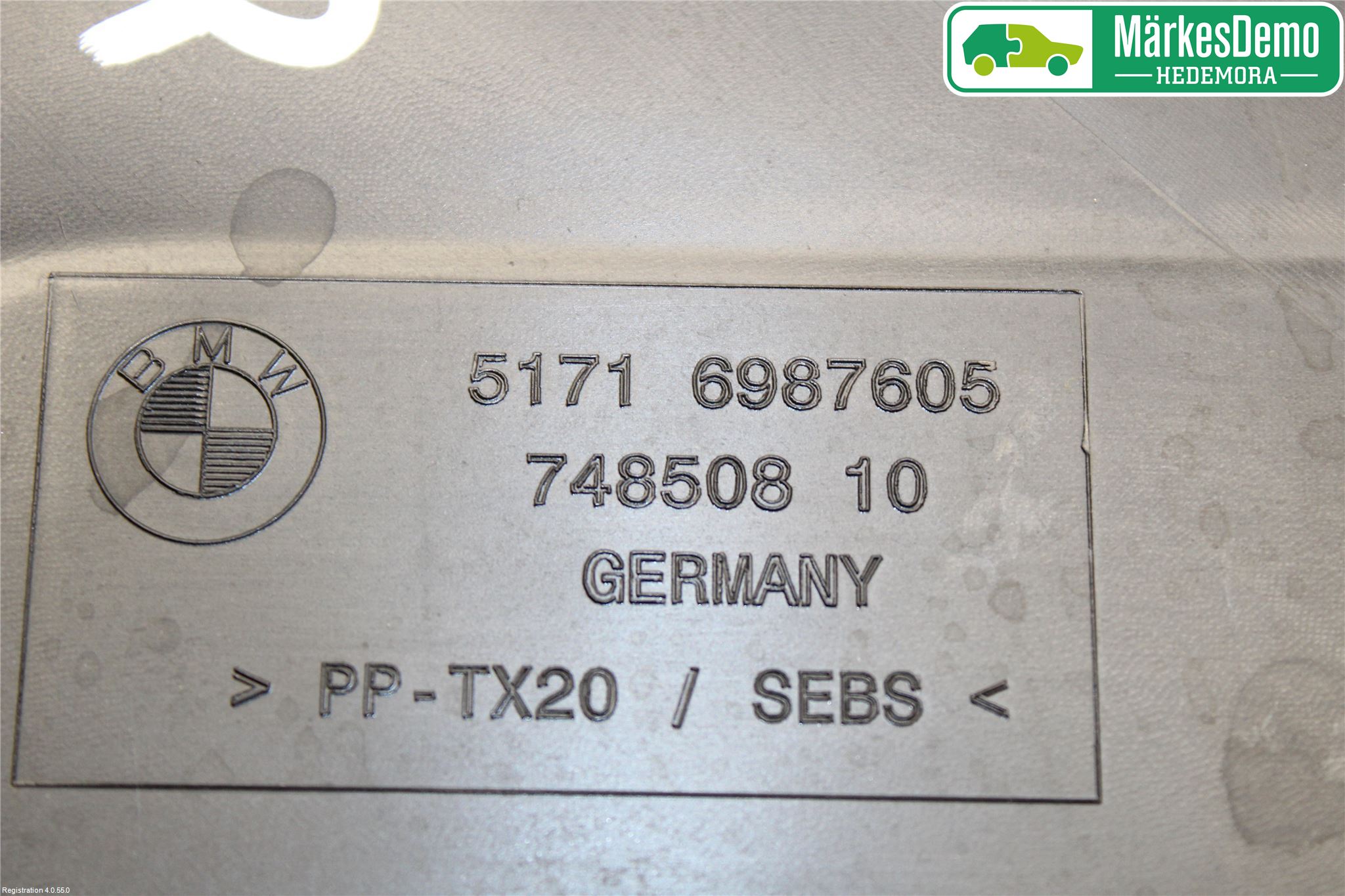BMW 5 F10/F11/F18 09-17 Visker Deksel-Grill-Under Frr