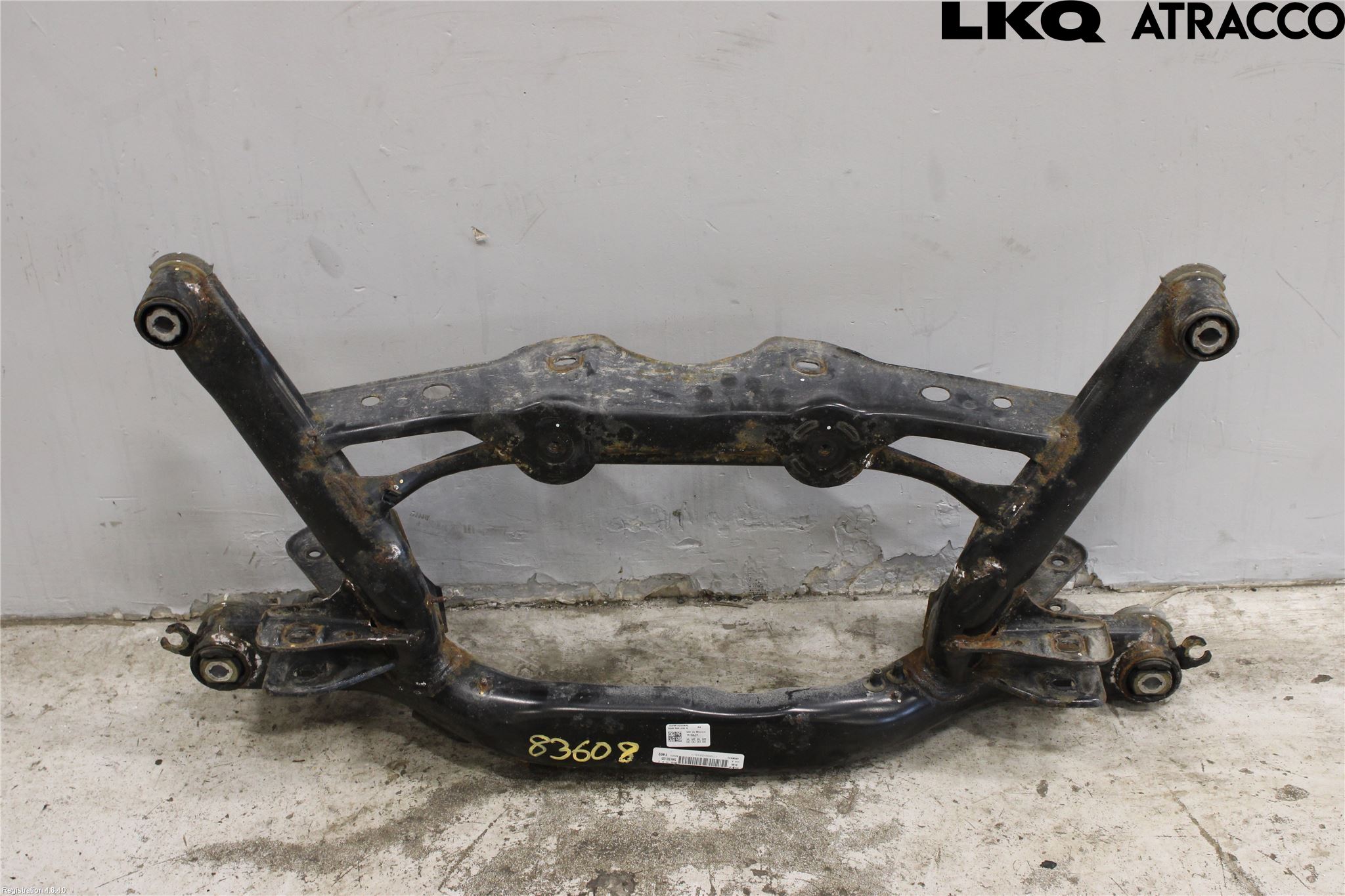 Volkswagen VW TIGUAN 16-24 Bakaksel Feste Travers-Ramme