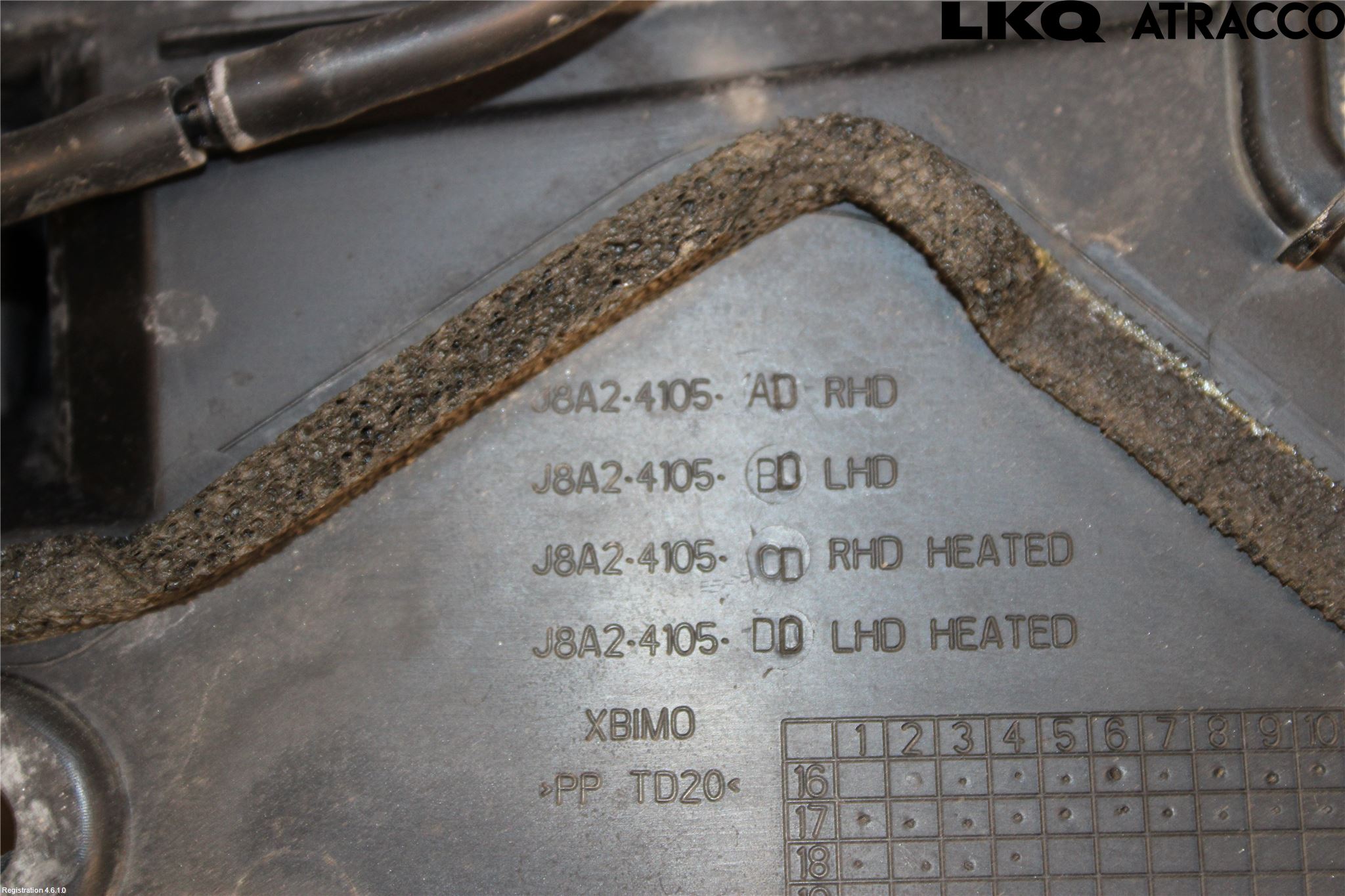 Landrover RANGE ROVER VELAR (L560) 17- Visker Deksel-Grill-Under Frr