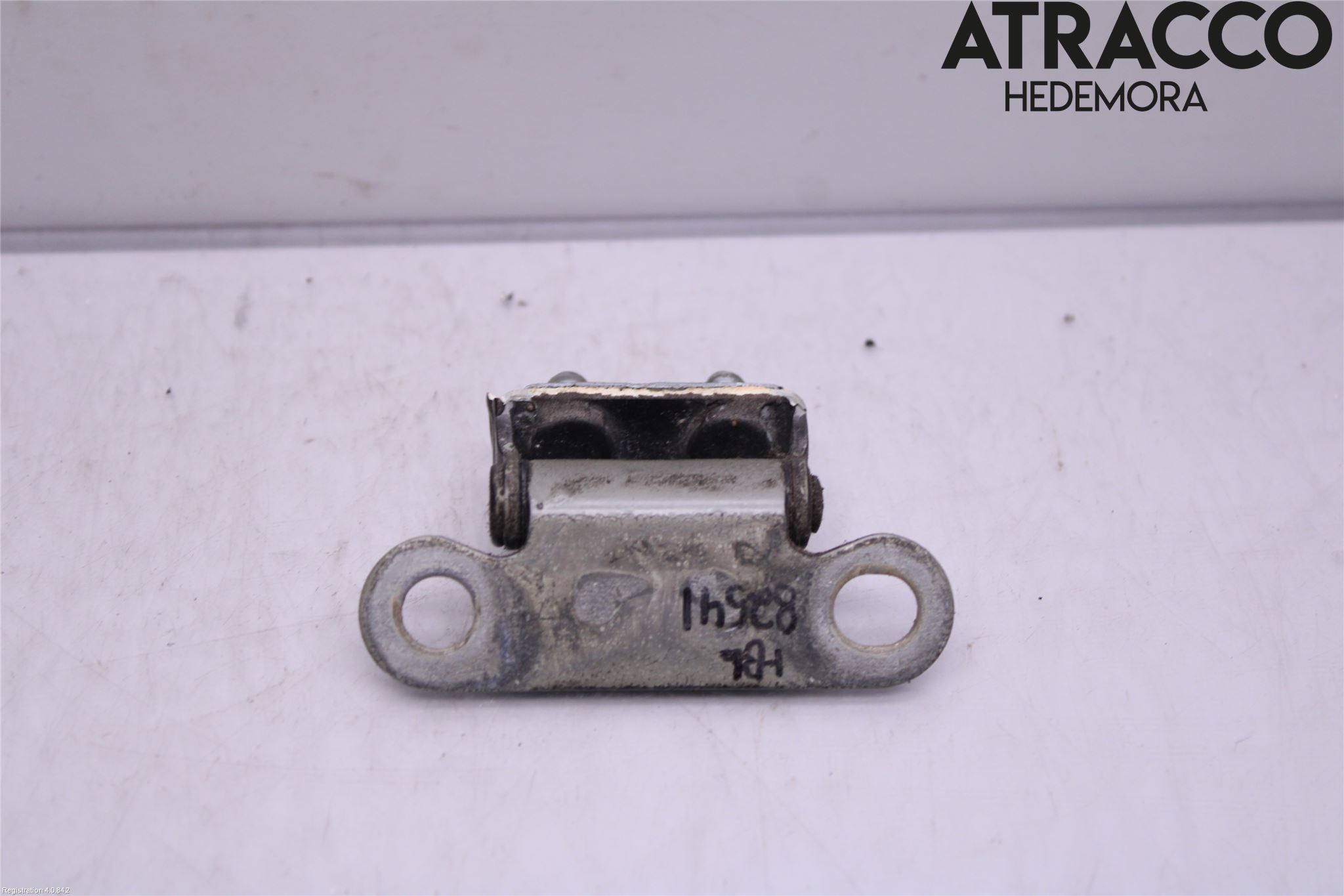 Toyota AURIS 13-19 Bakluke Hengsel Høyre