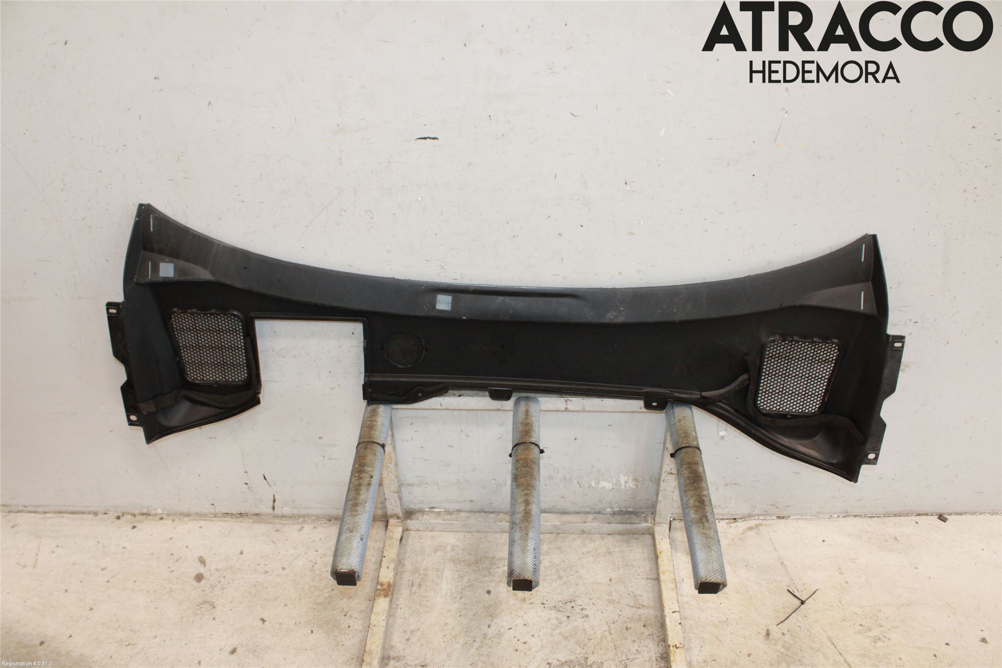 Volvo V60 CROSS COUNTRY 16-18 Visker Deksel-Grill-Under Frr