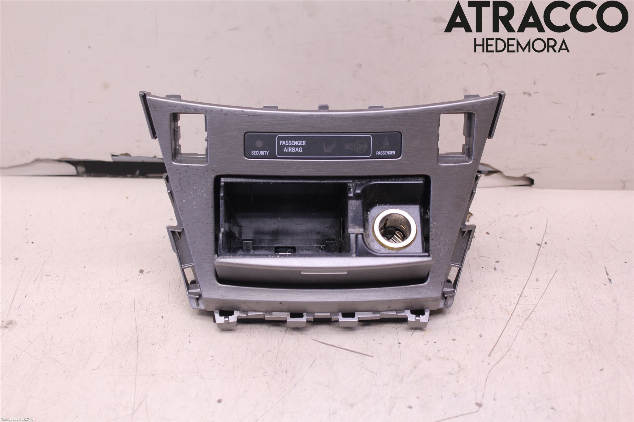 Toyota AVENSIS 09-15 Innr Askebeger