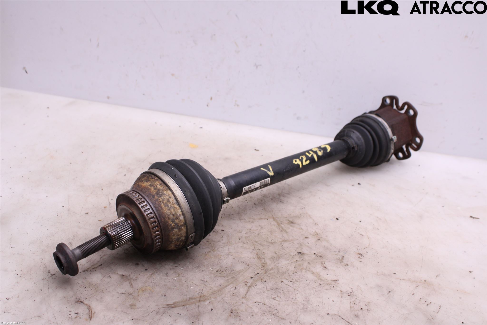 Audi A4/S4 05-07 Drivaksel Foran Kompl Venstre