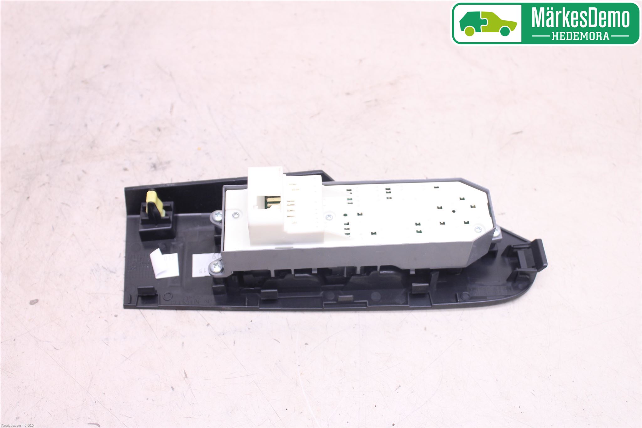 Toyota AURIS 13-19 Bryter Vindusheis