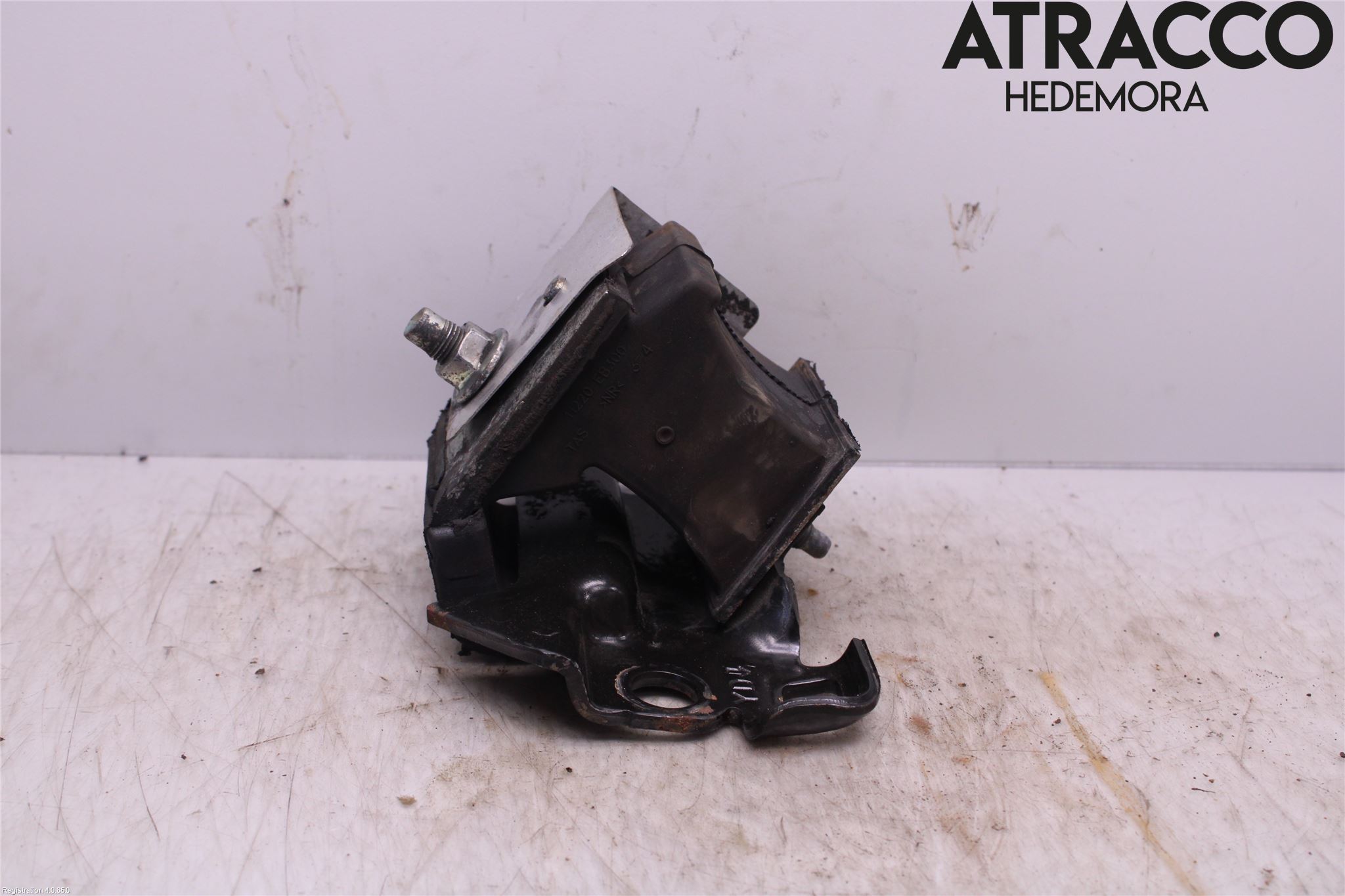 Nissan NAVARA 05-16 Motor Feste Gummi