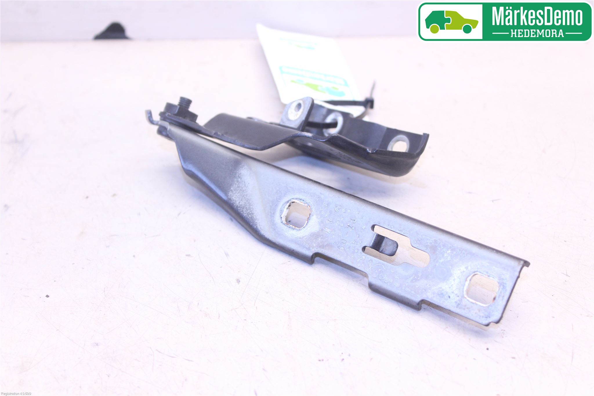 Audi A4/S4 08-11 Panser Hengsel - Hengsler