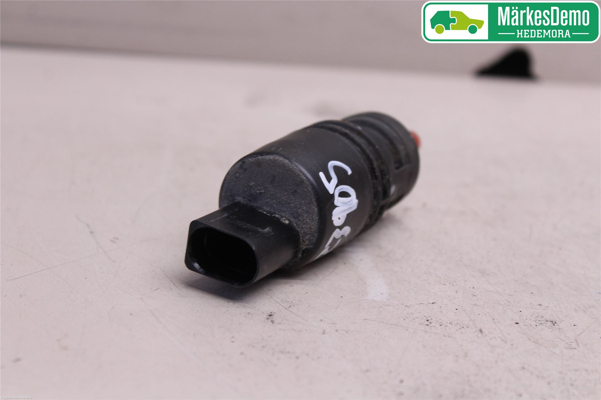 BMW 3 F30/F31/F80 12-19 Spylerpumpe Frontrute