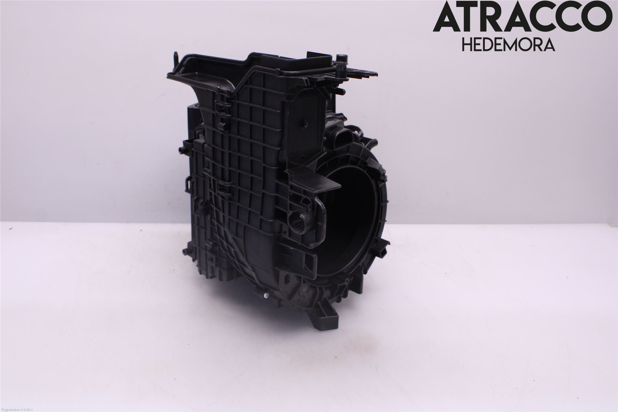 Toyota YARIS CROSS XP21 21- Luftstyring Front