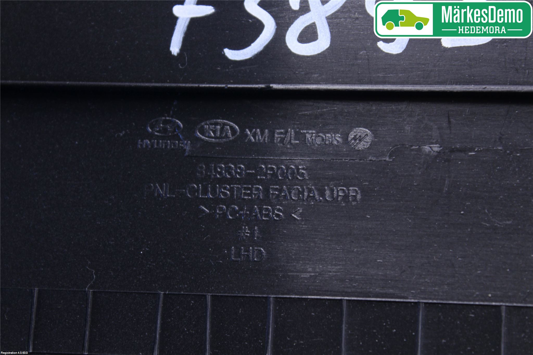 Kia SORENTO 10-14 Instrument Ramme