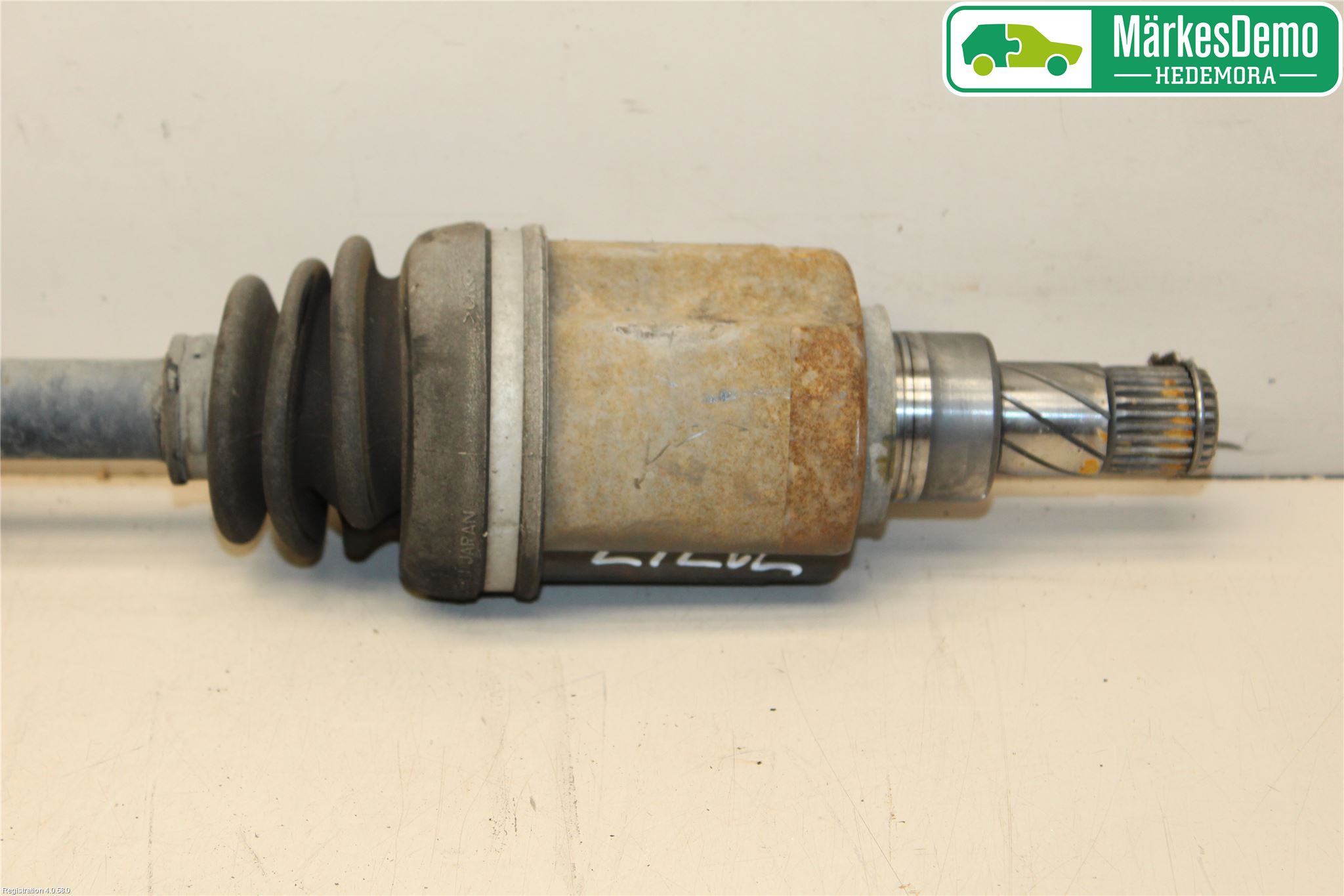 Nissan QASHQAI 10-14 Drivaksel Foran Kompl Venstre