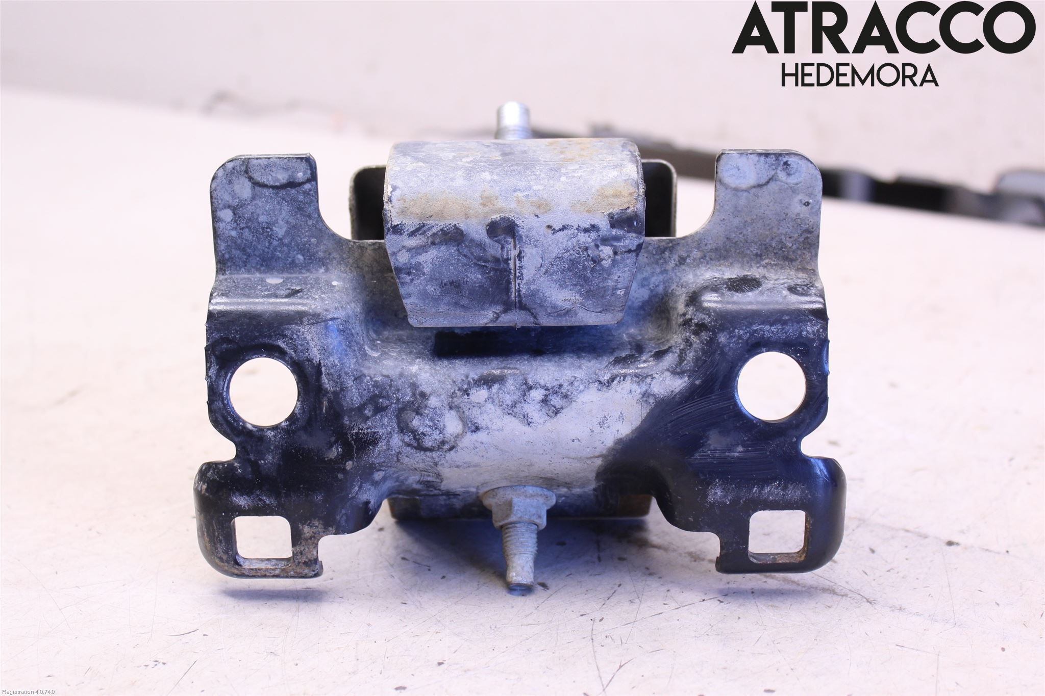 Nissan NAVARA, TREK-1 17-21 Motor Feste Gummi