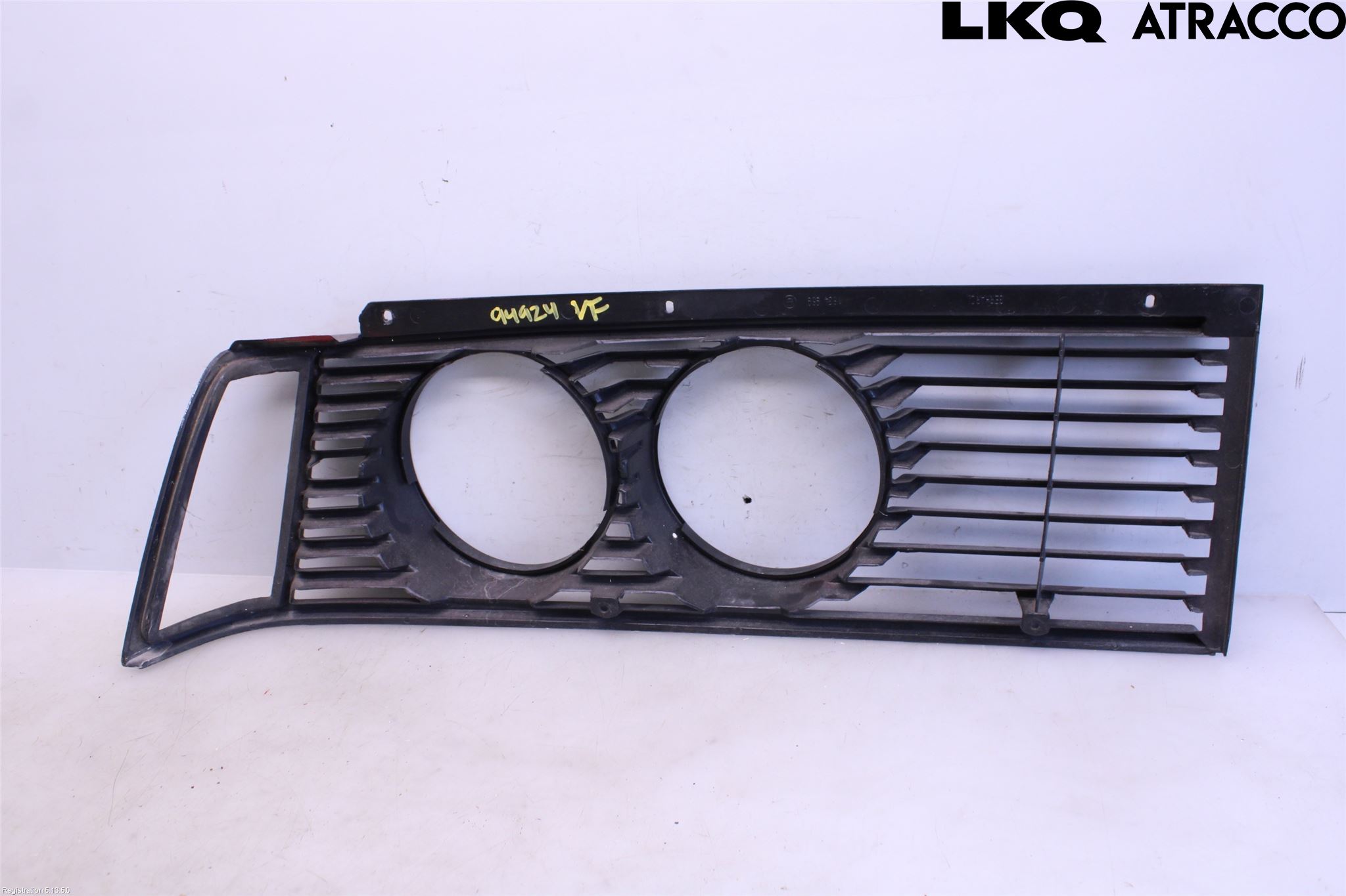 BMW 3 E21      75-83 Frontlykt Ramme V Lyktering