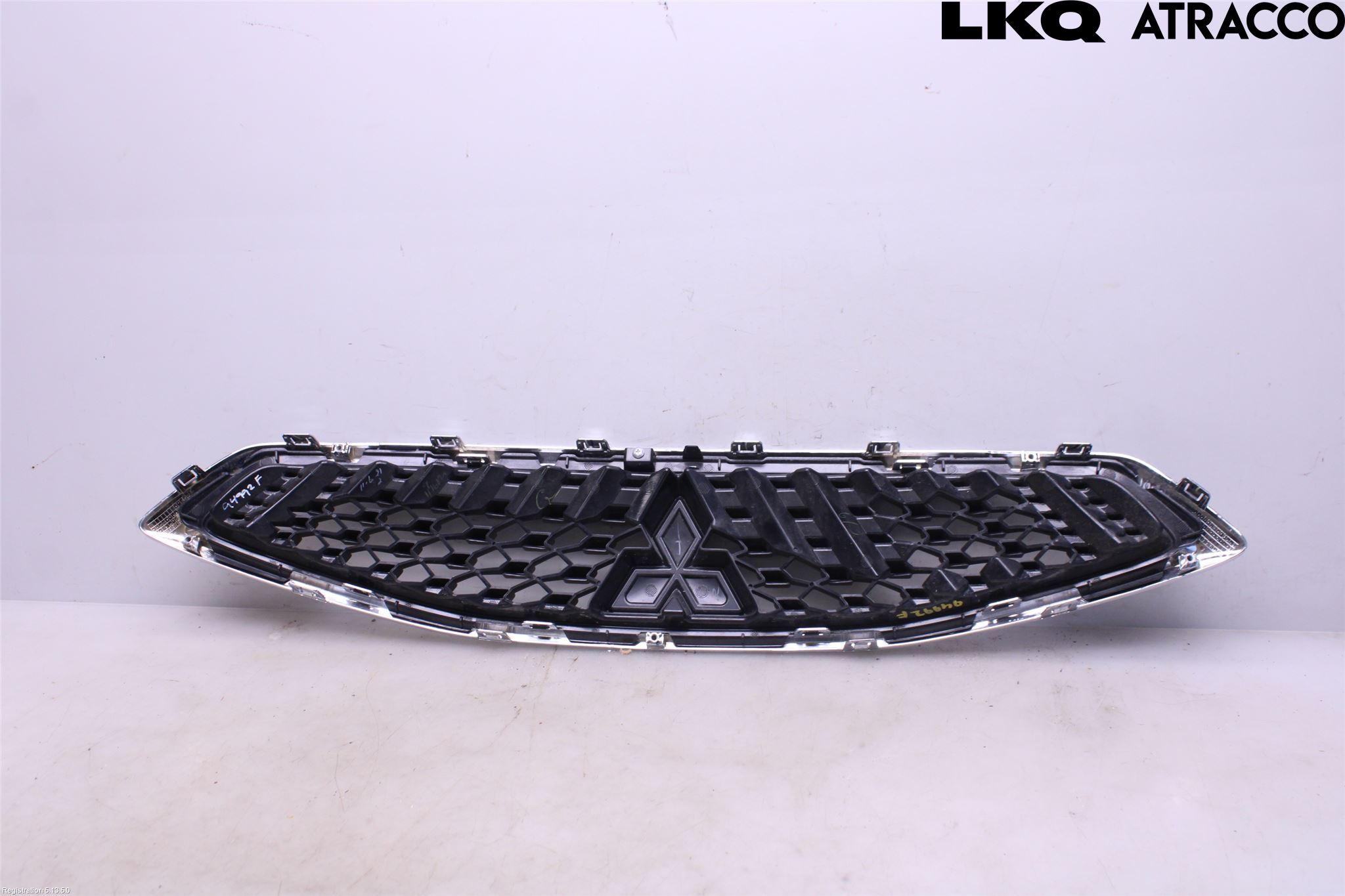 Mitsubishi SPACE STAR 13- Grill Komplett