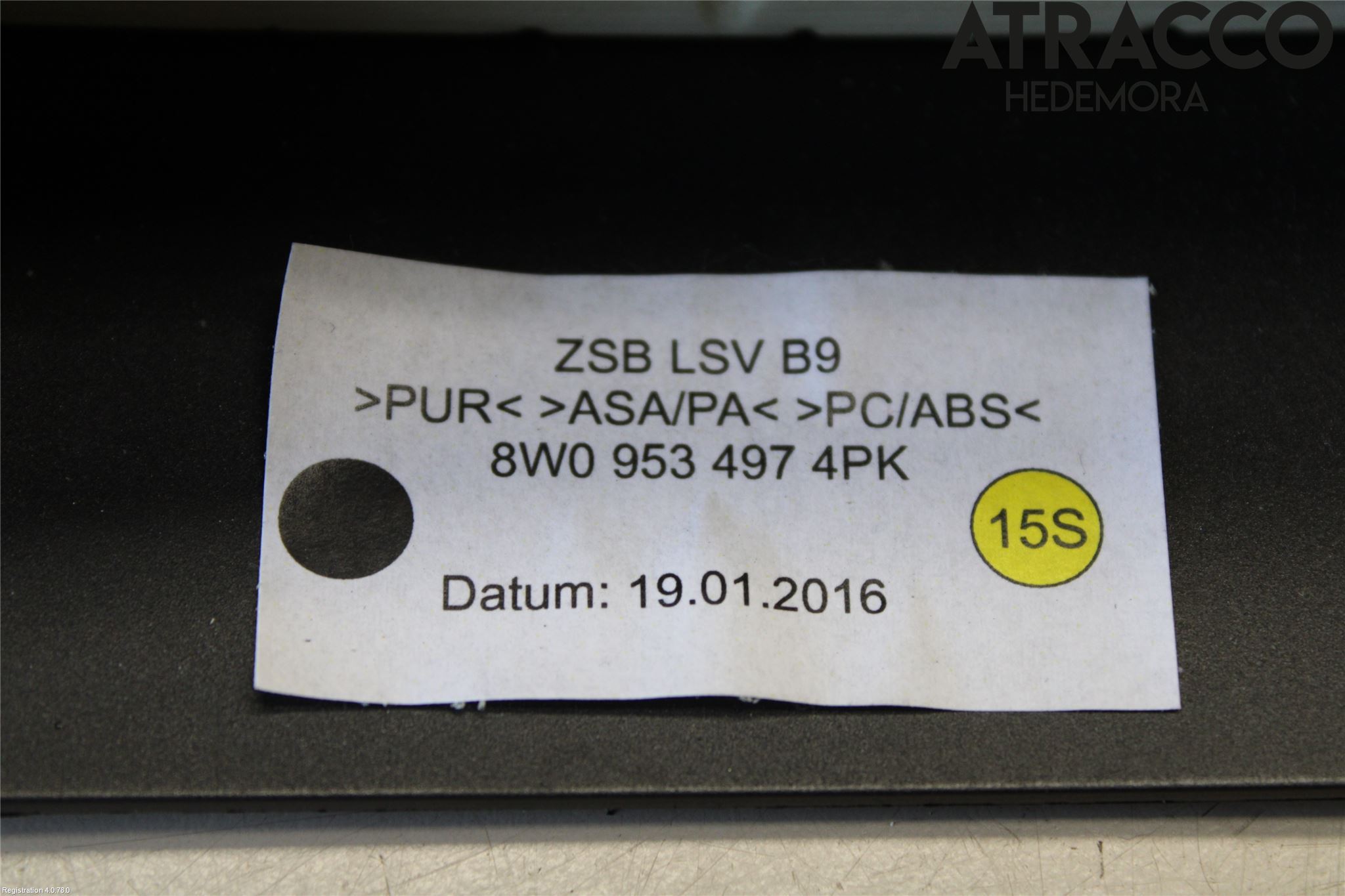 Audi A4/S4 B9 16-19 Rattdeksel - Deksler