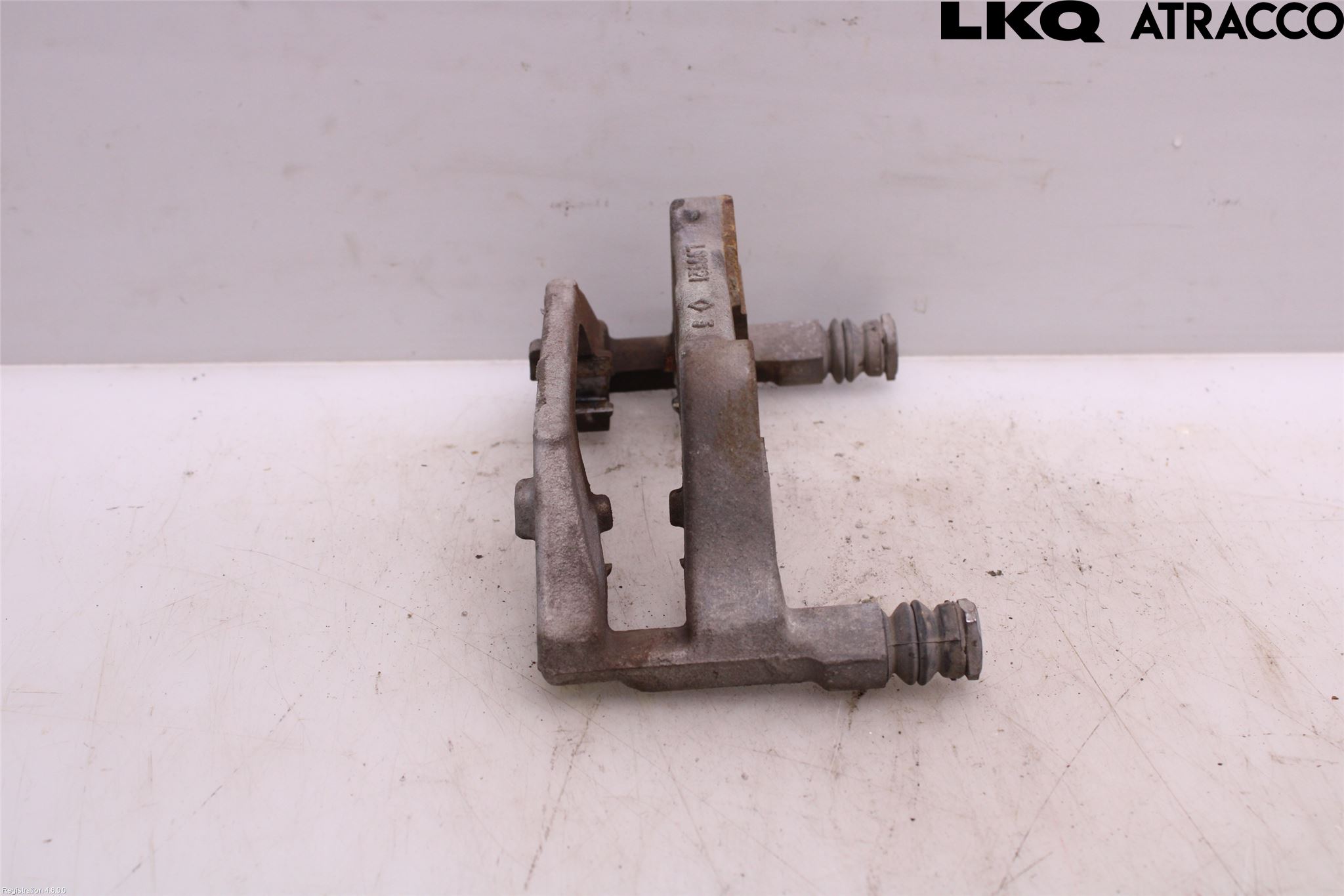 Toyota YARIS CROSS XP21 21- Bremsecaliper Feste Holder