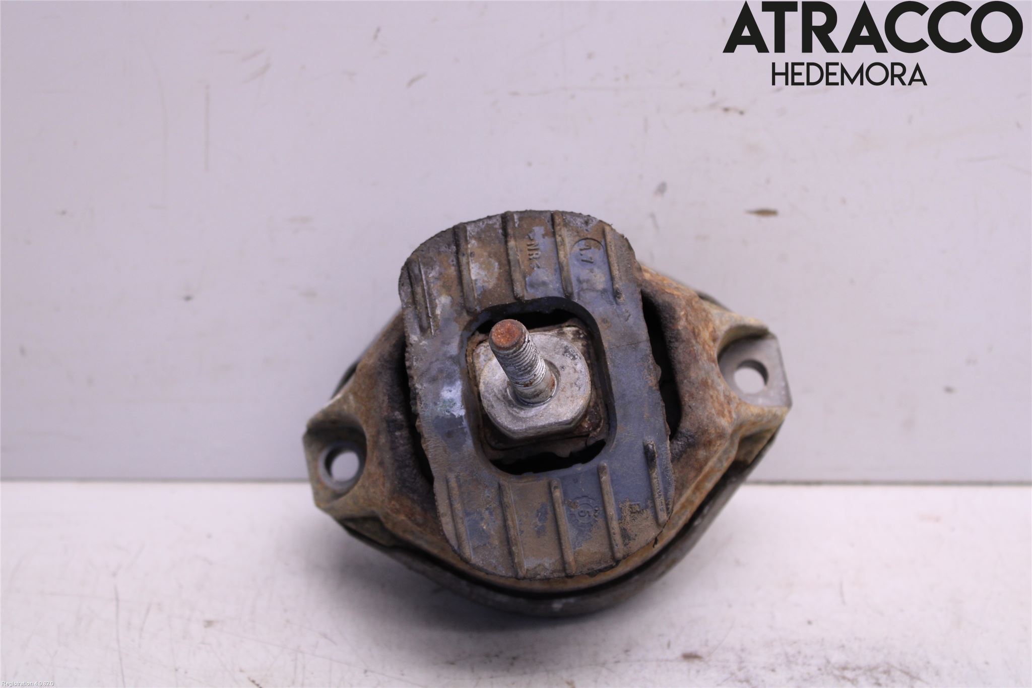 BMW 6 E63/64    02-10 Motor Feste Gummi