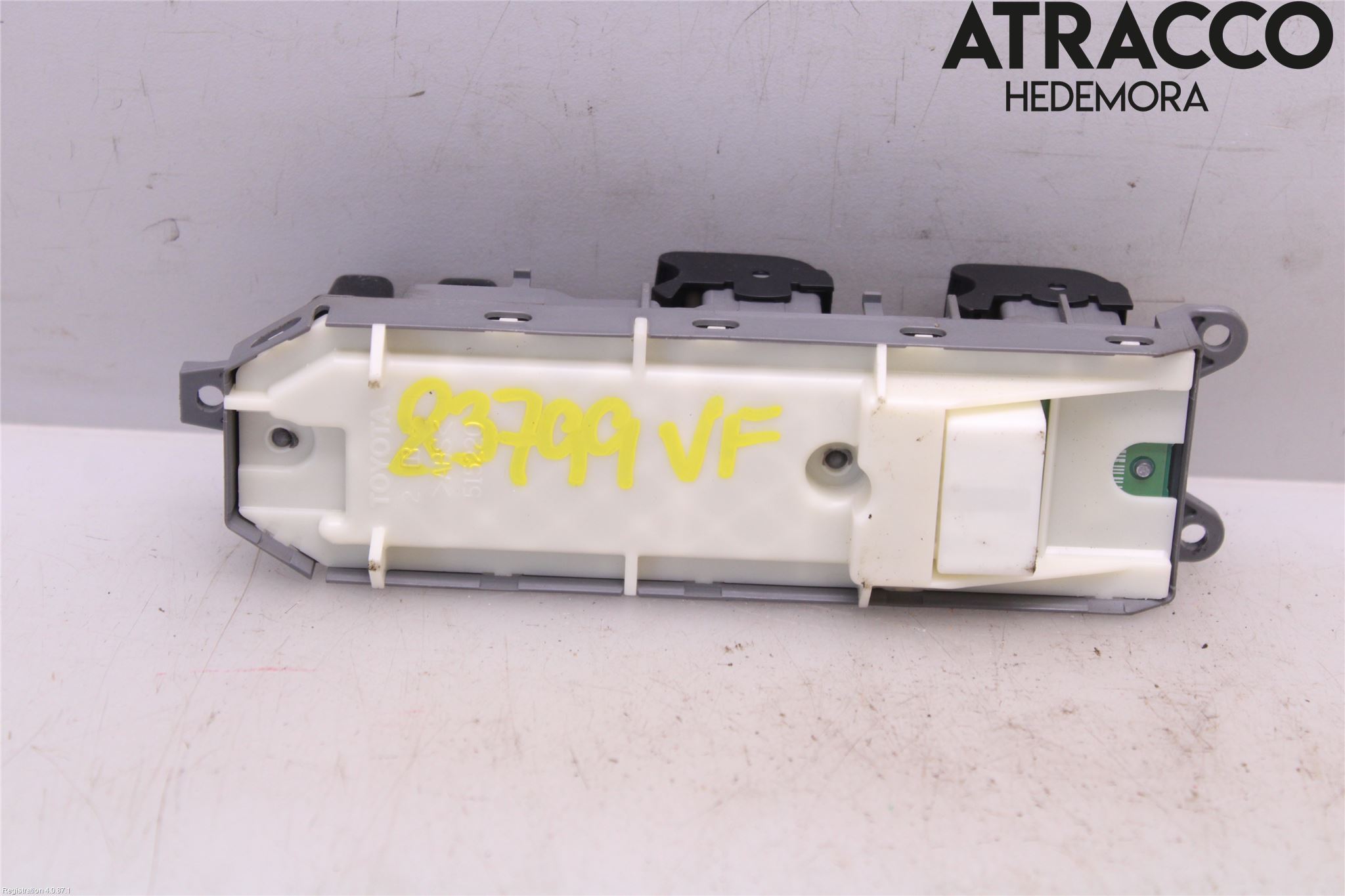 Toyota AURIS 13-19 Bryter Vindusheis