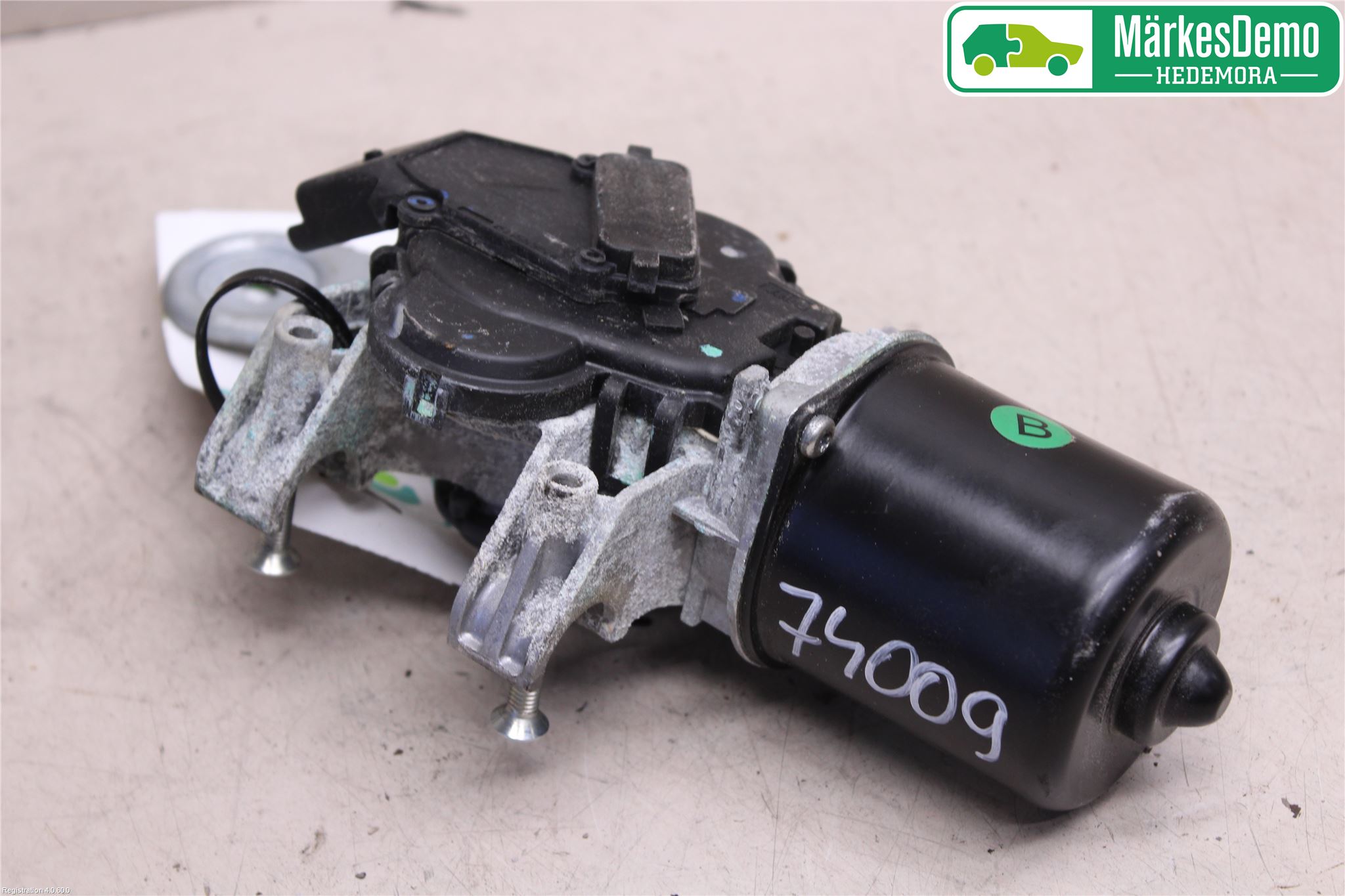 Nissan JUKE 14-19 Viskermotor Frontrute