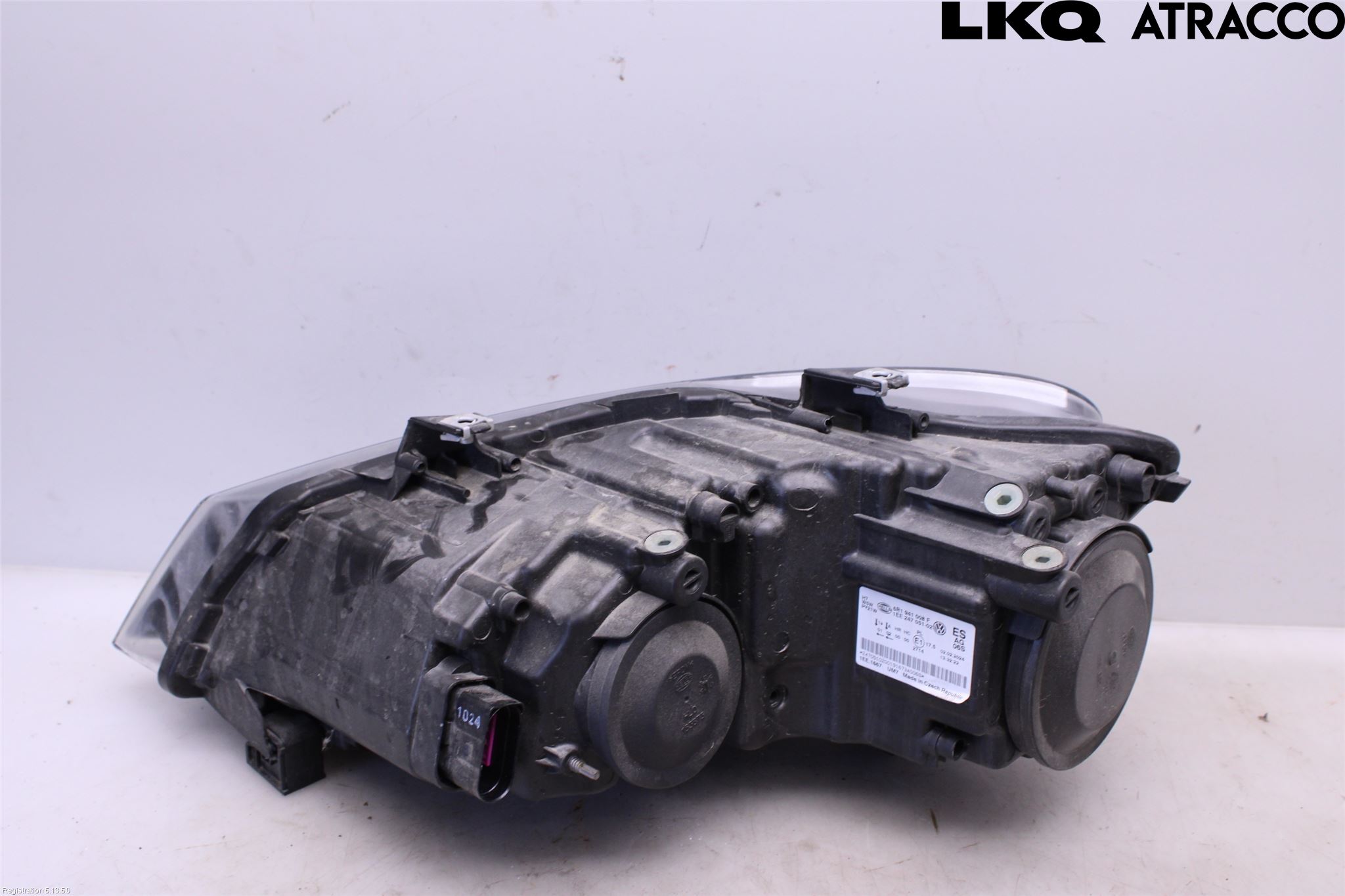 Volkswagen VW POLO 10-17 Frontlykt Høyre