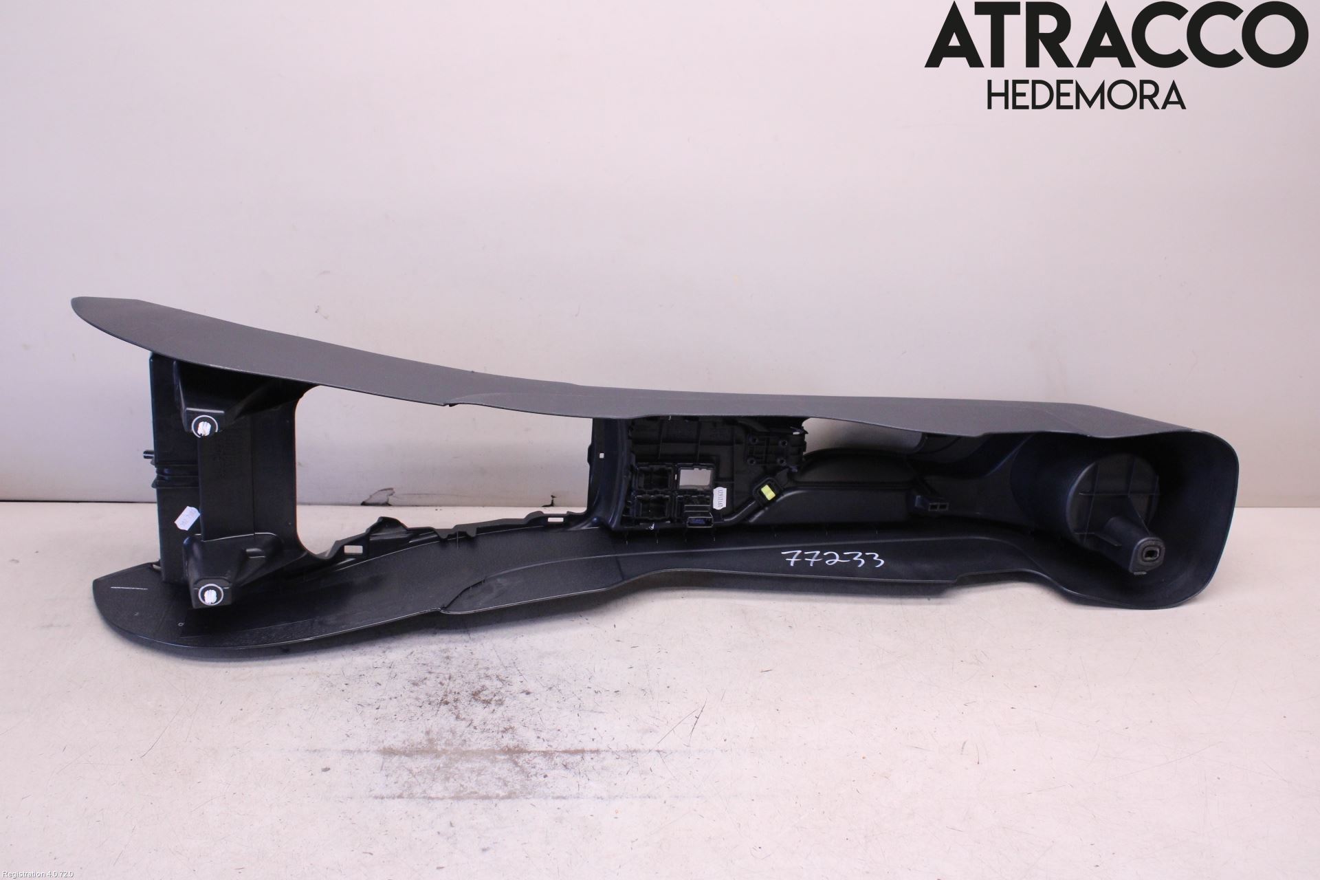 Toyota YARIS XP130 15-20 Innr Konsoll-Lomme