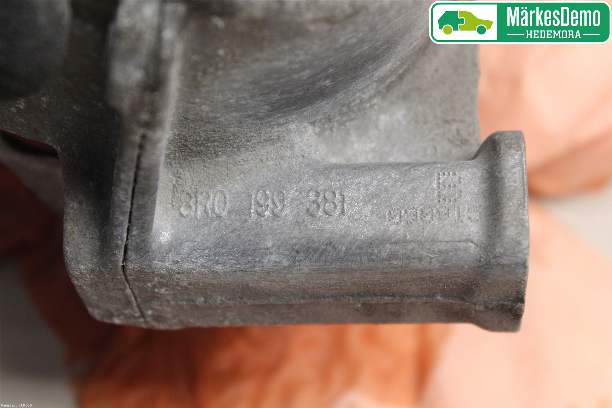 Audi A4 ALLROAD 09-16 Motor Feste Gummi