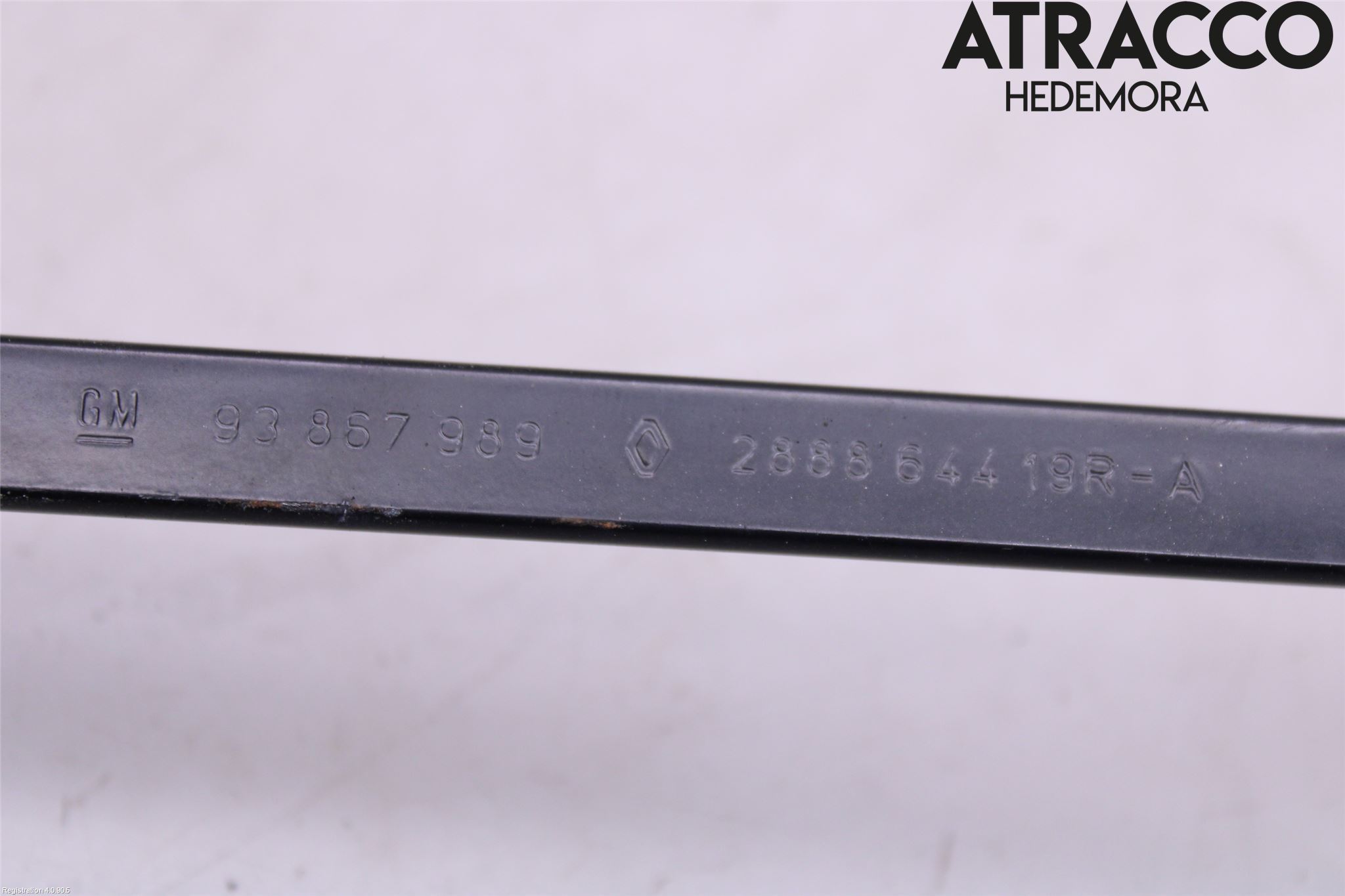 Nissan NV300 16-22 Viskerarm-Armer Frontrute