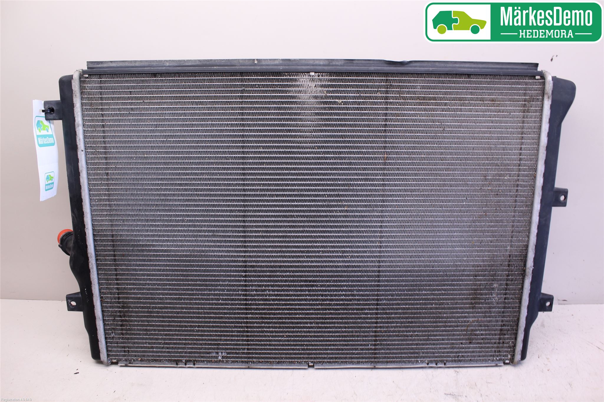 Volkswagen VW CADDY 11-15 Radiator Manuell