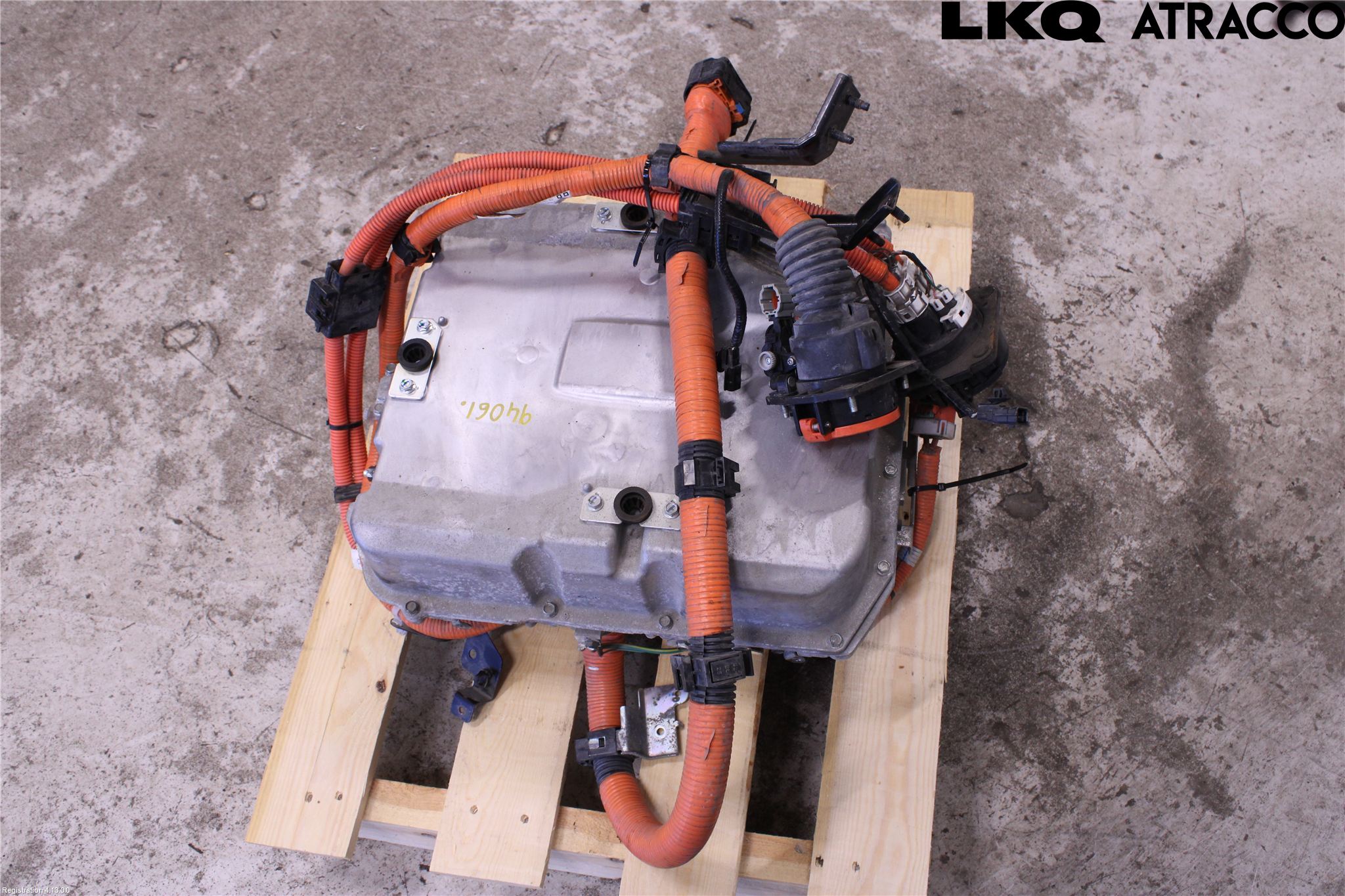 Nissan LEAF 18- Inverter 12-)220V