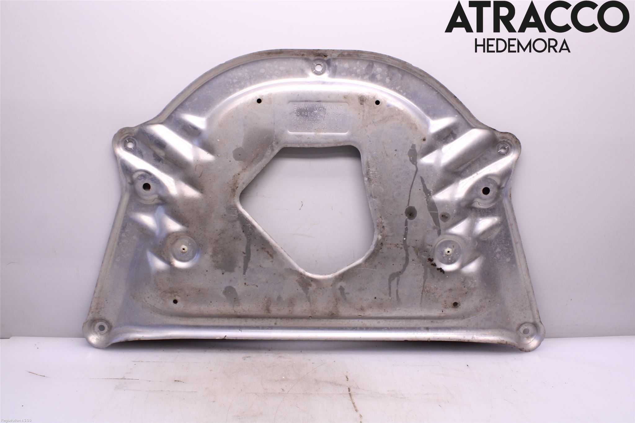 BMW 5 E60/61 Sed/Tou 02-10 Bunnplate U Motor-Gear-Dørk
