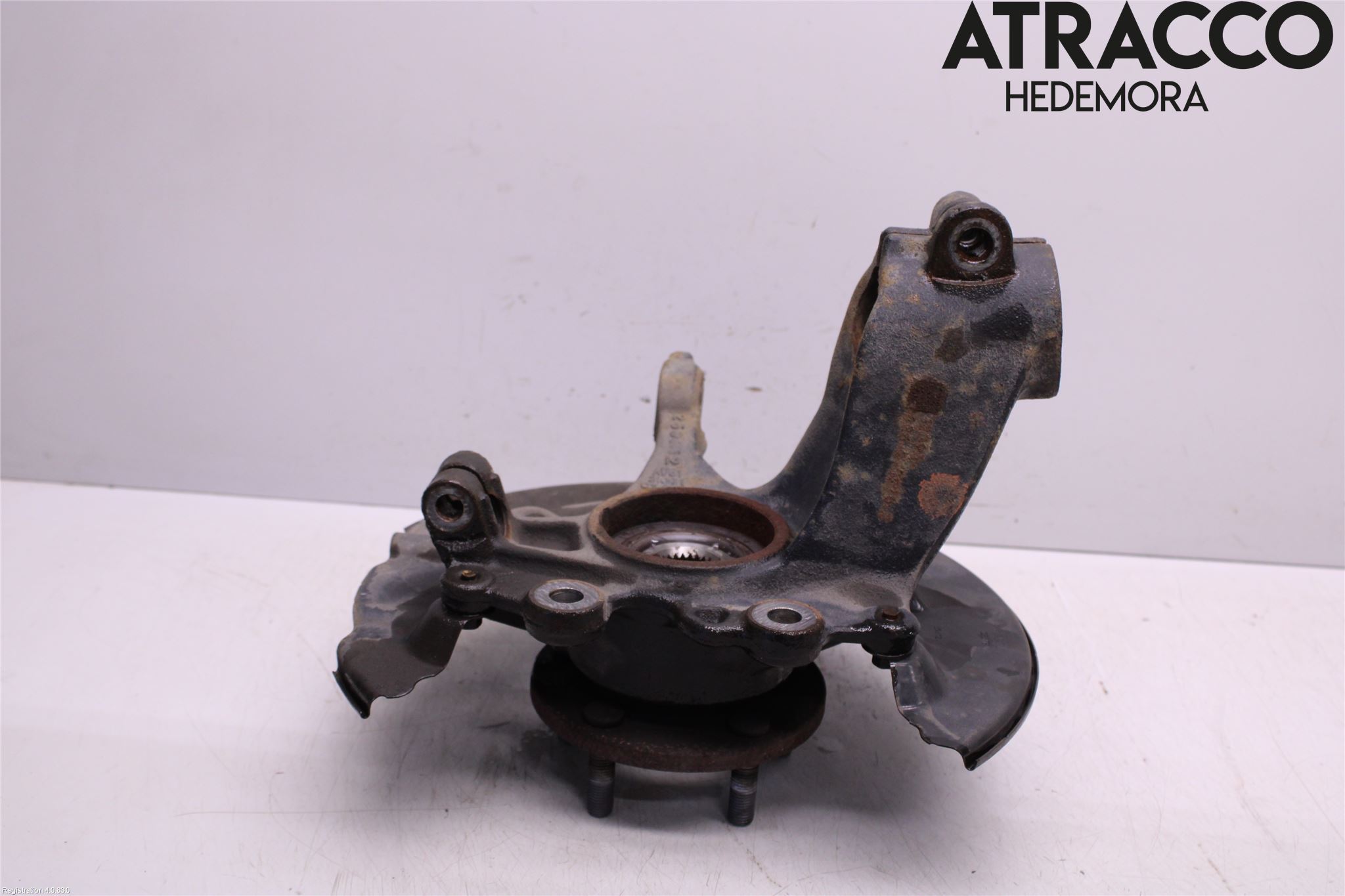 Ford FOCUS 11-14 Spindel Vf