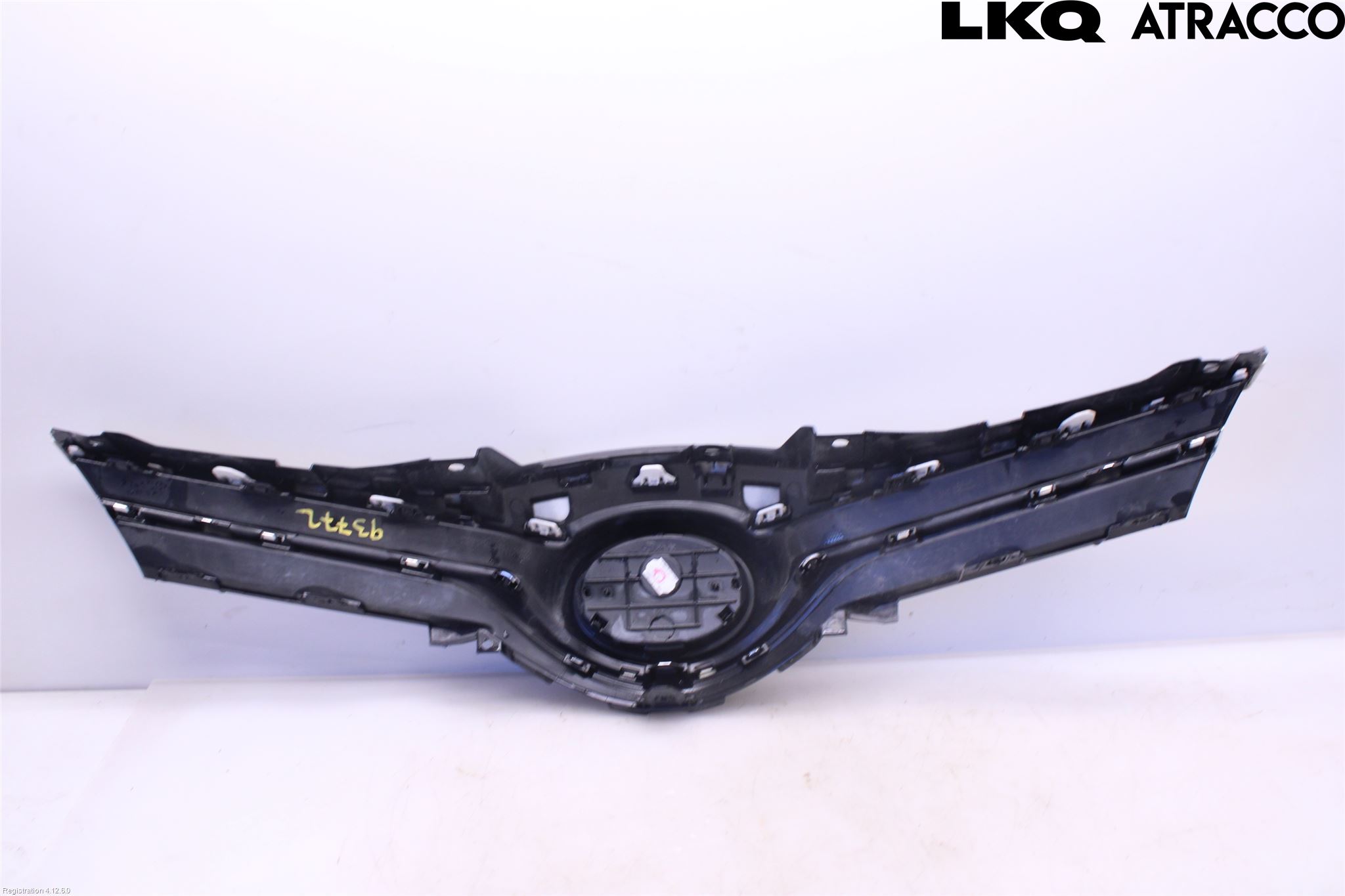 Toyota YARIS XP130 15-20 Grill Komplett
