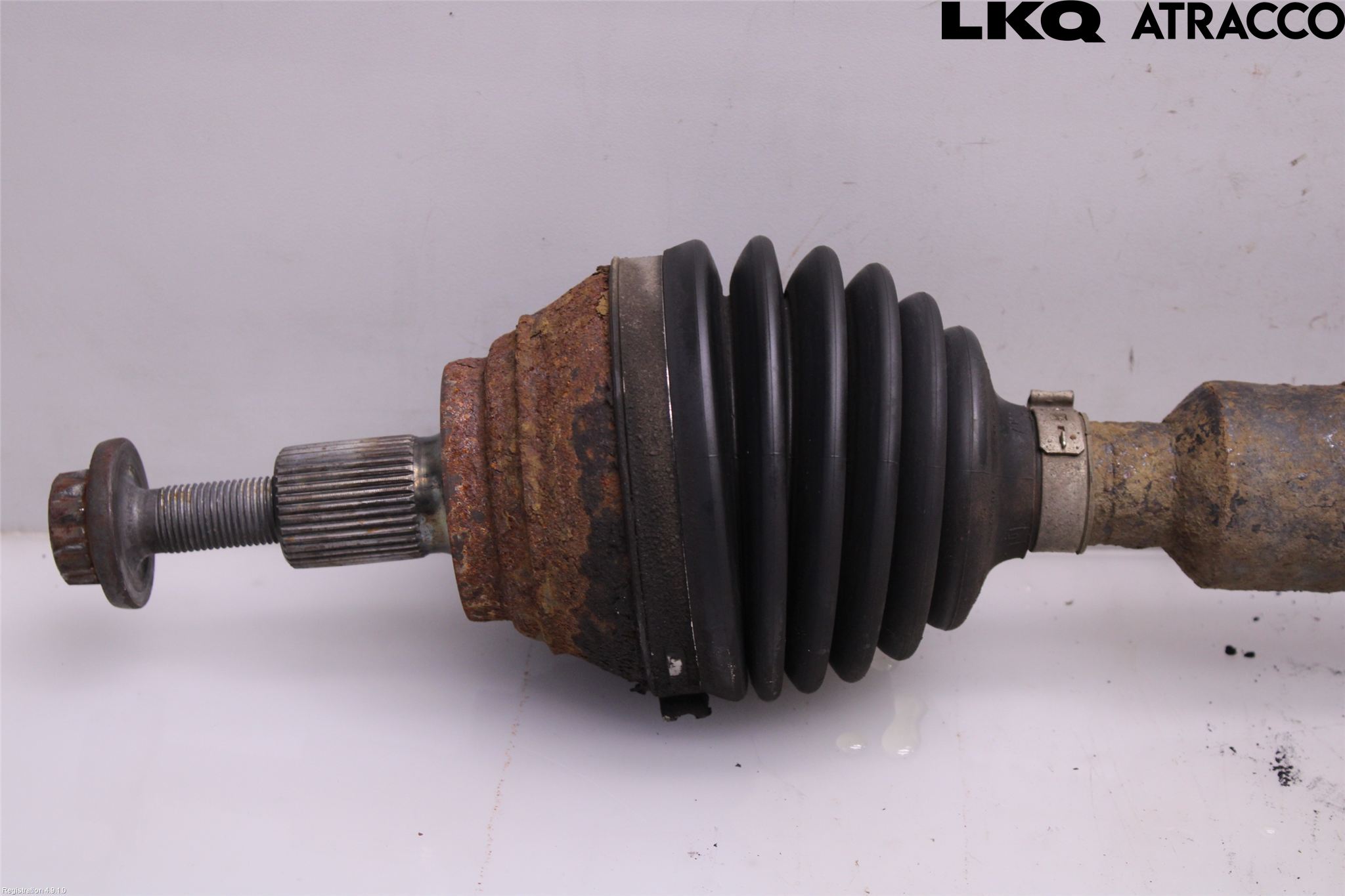 Volkswagen VW GOLF SPORTSVAN 15-20 Drivaksel Foran Kompl Høyre